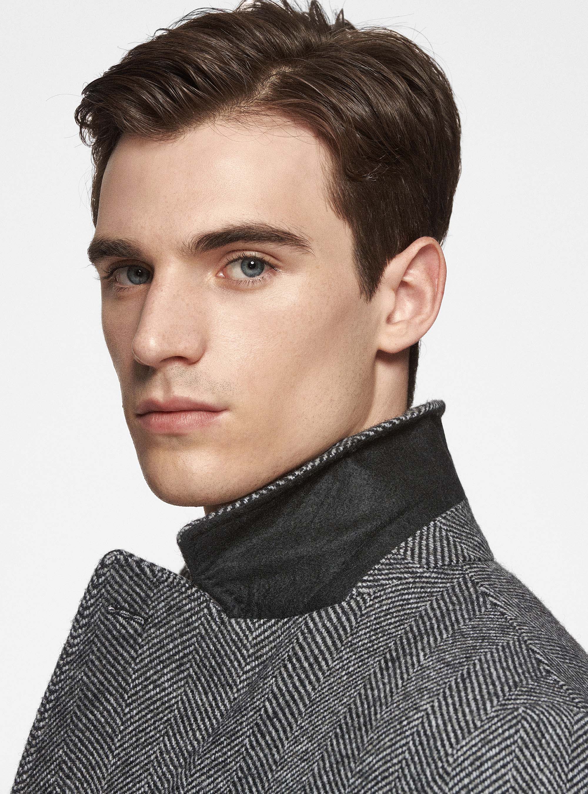 Cappotto doppiopetto in misto lana spigata, NERO