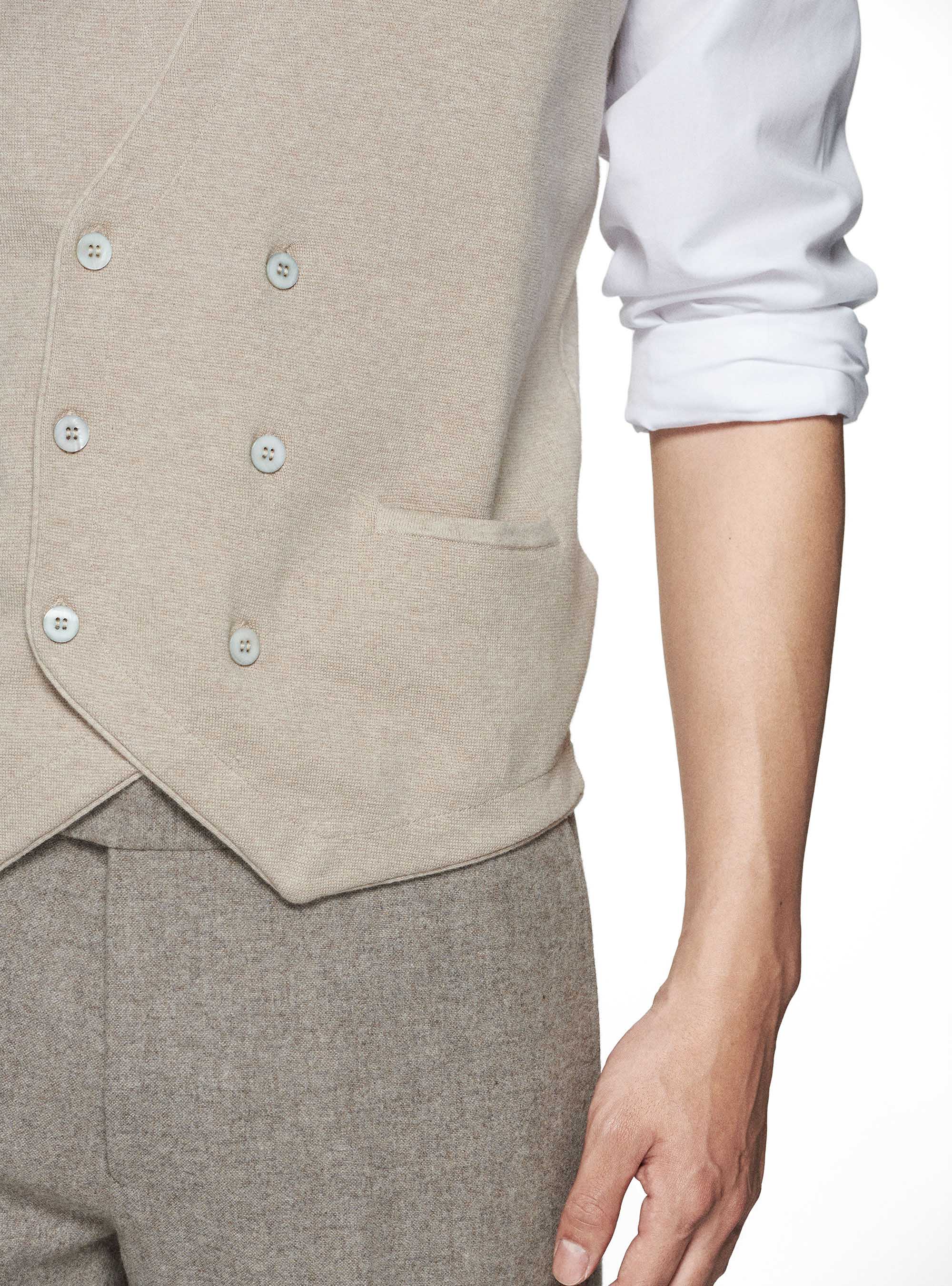 Gilet double boutonnage en maille de coton soie et cachemire, &Atilde; CRU