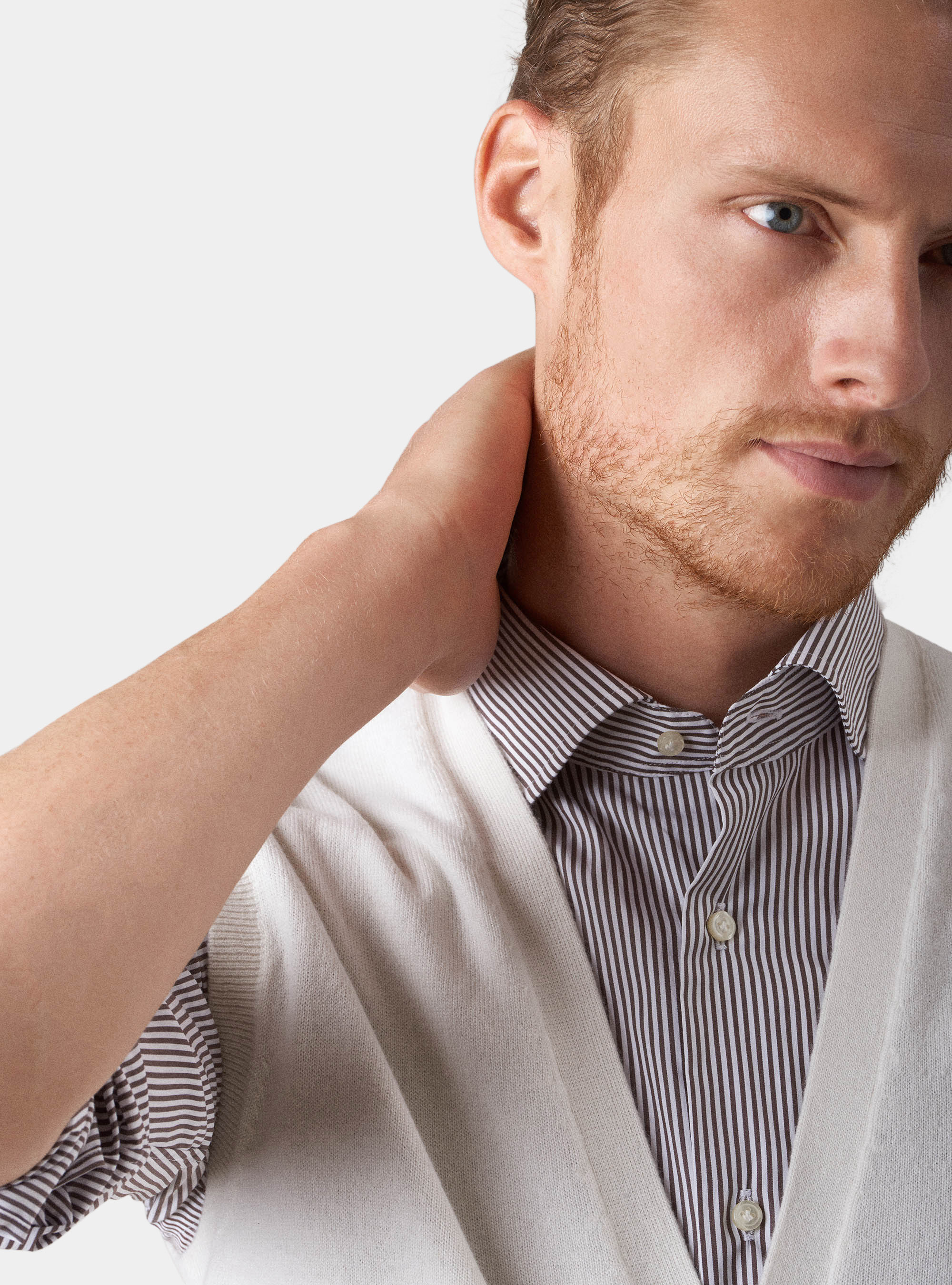 Gilet in maglia con bottoni in 100% cashmere, BIANCO