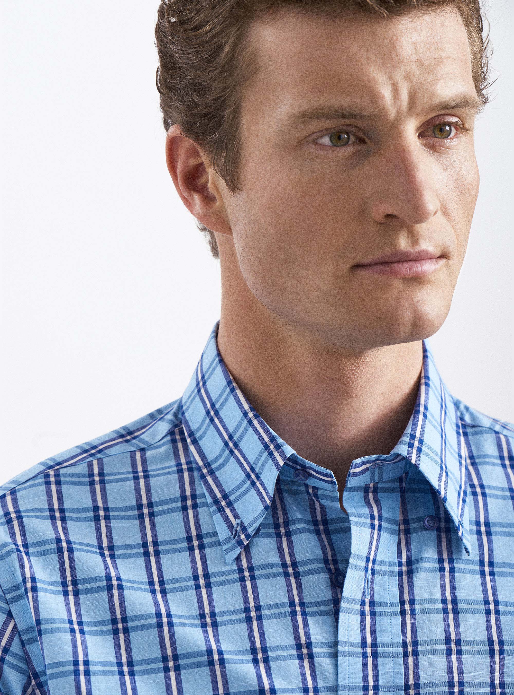 Kariertes Baumwollhemd mit Button-Down-Kragen und Tasche, AZZURRO 0282C