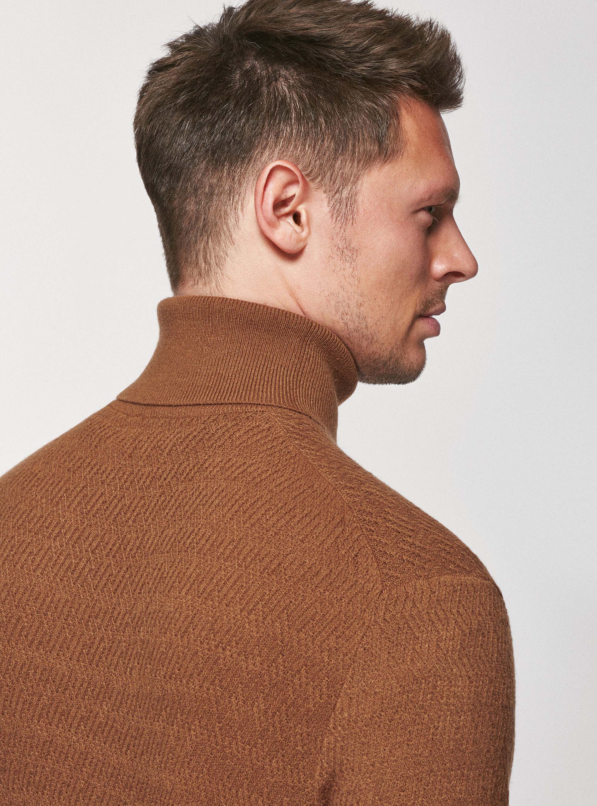 Dolcevita texturizzato in misto lana, TABACCO