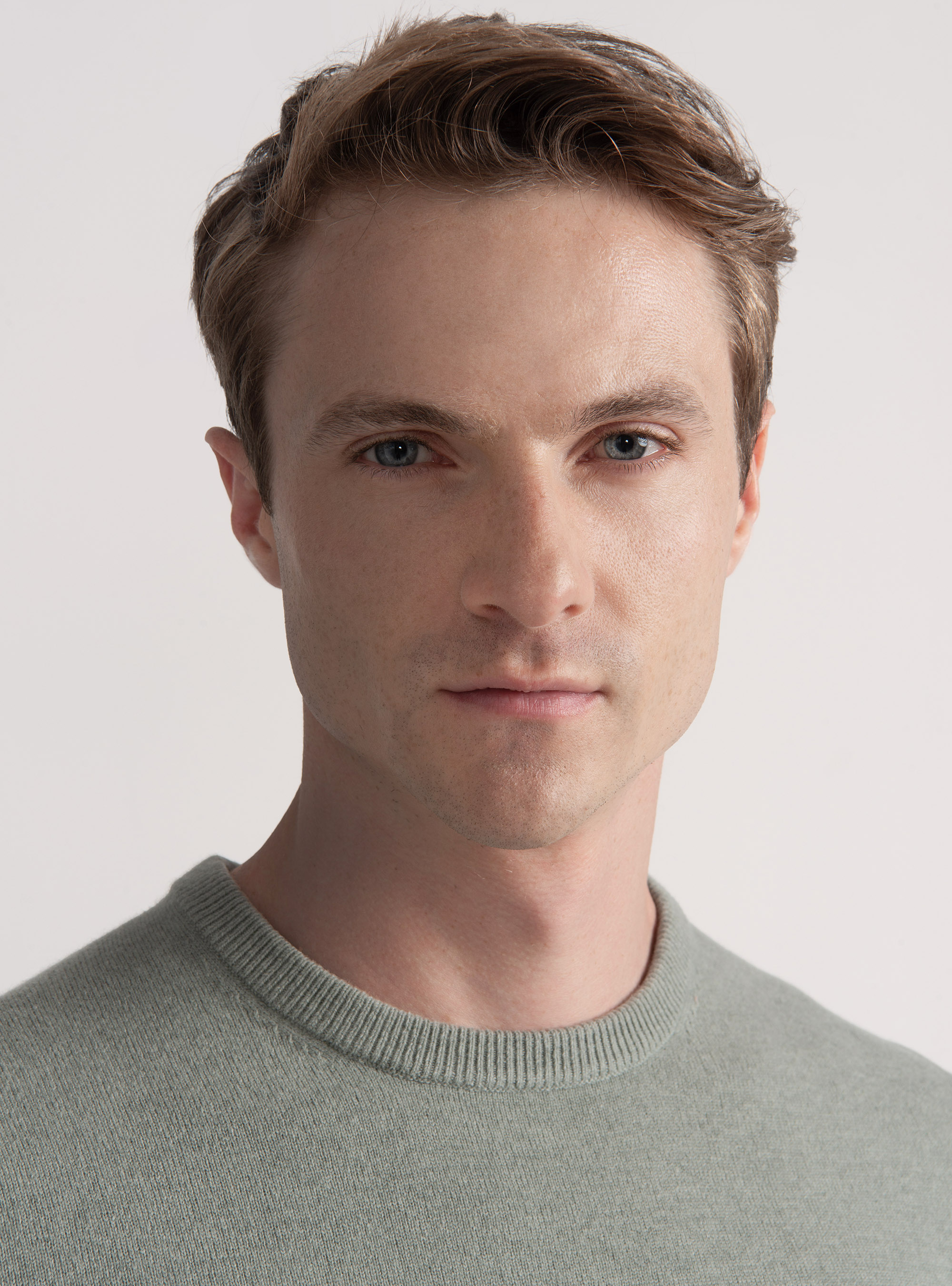 Trikot mit Rundhalsausschnitt aus Lambswool und Kaschmir, VERDE GIADA 0655C