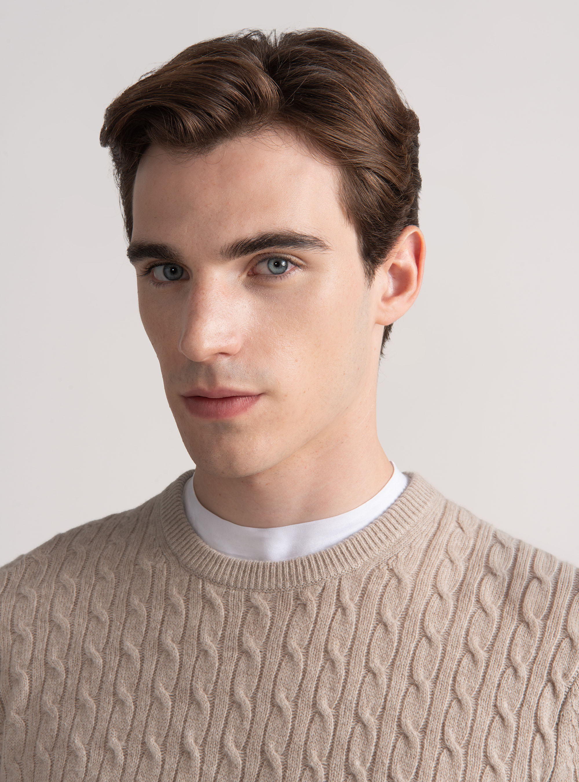 Cashmere wool crew-neck sweater with braid, ECRU