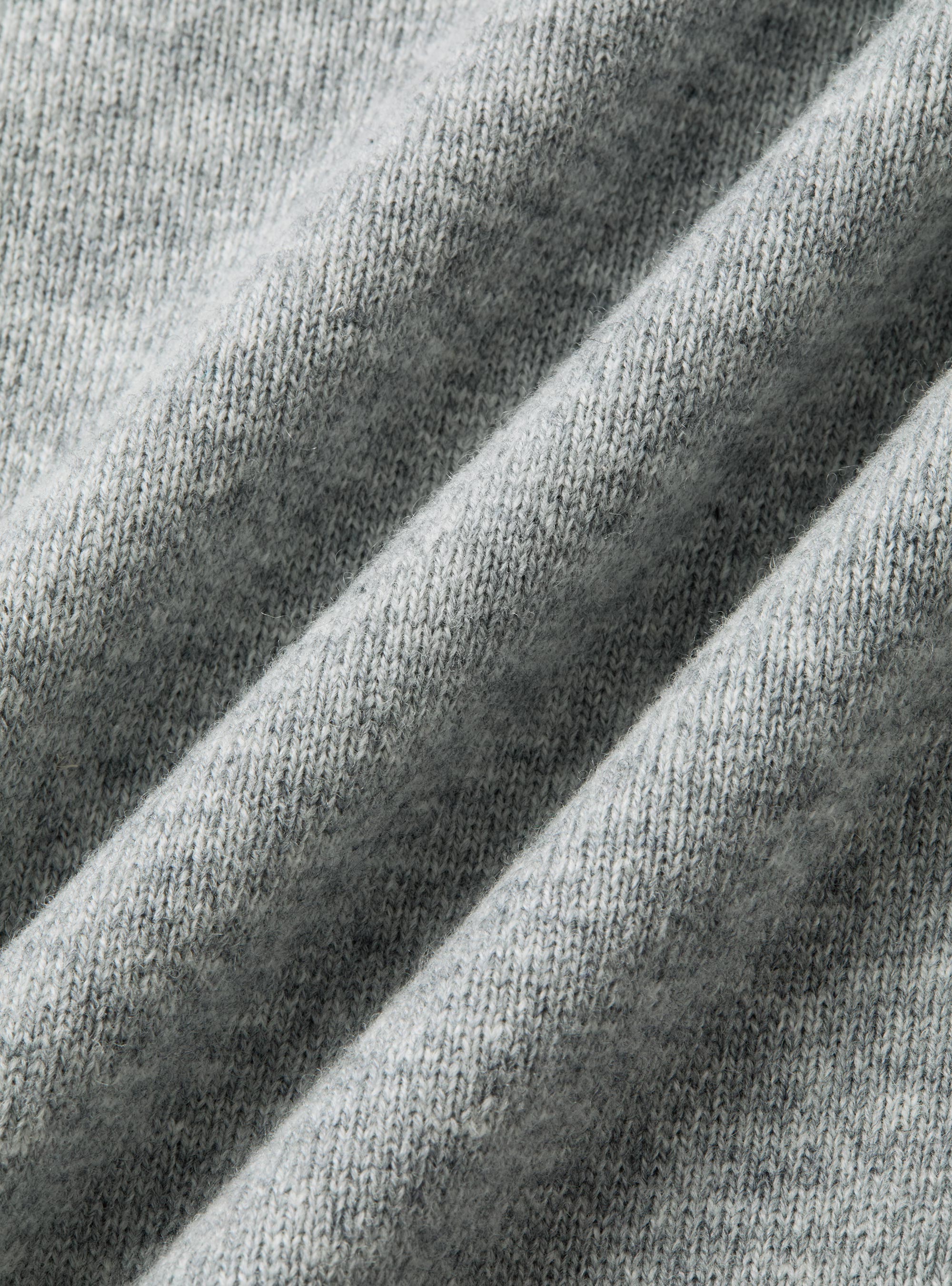 Trikot mit Rundhalsausschnitt aus Lambswool und Kaschmir, GRIGIO MELANGE 0151C