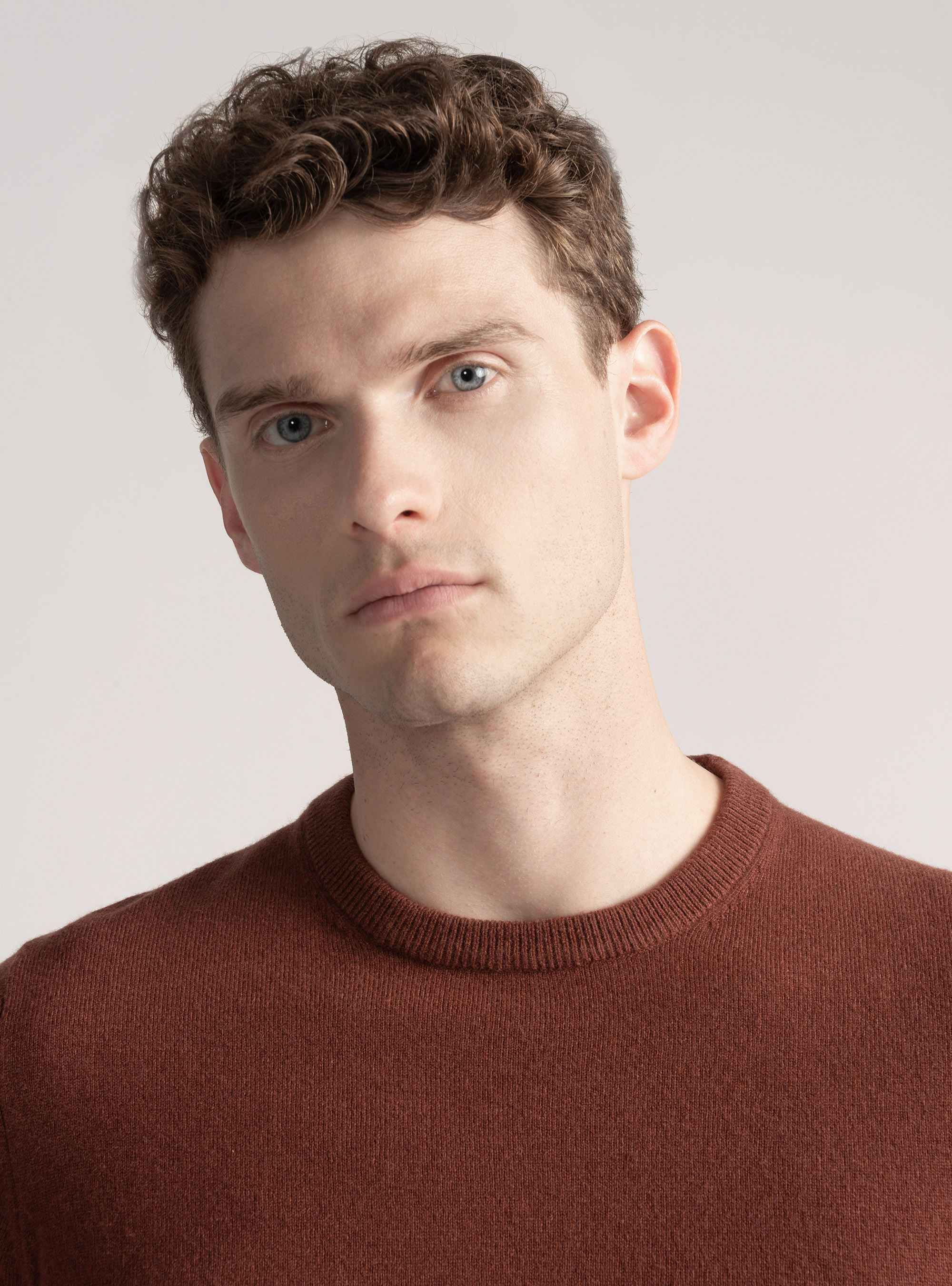 Trikot mit Rundhalsausschnitt aus Lambswool und Kaschmir, 0396C MATTONE