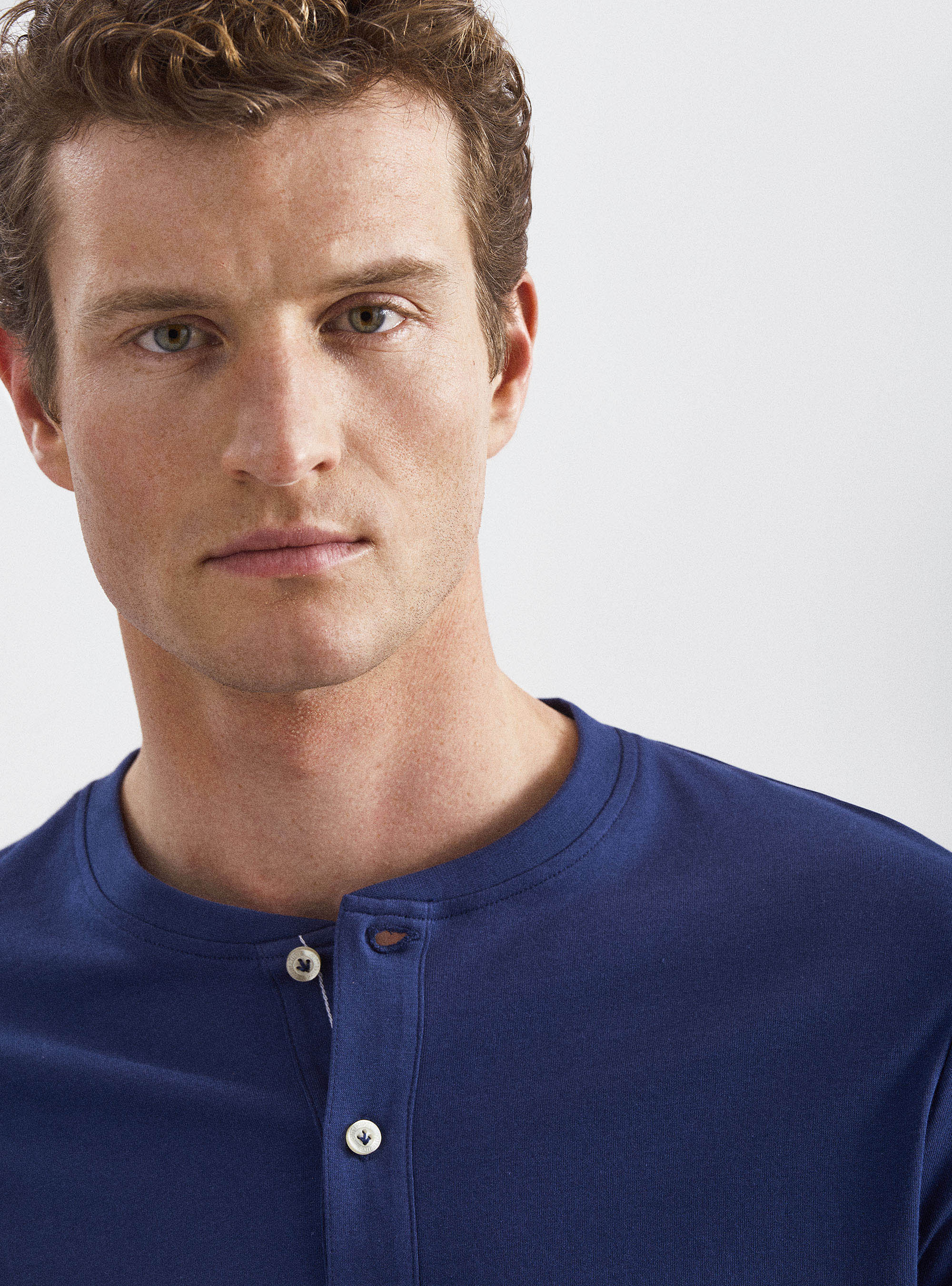 Camiseta Serafino en 100% algodón jersey supima, AZUL MEDIO