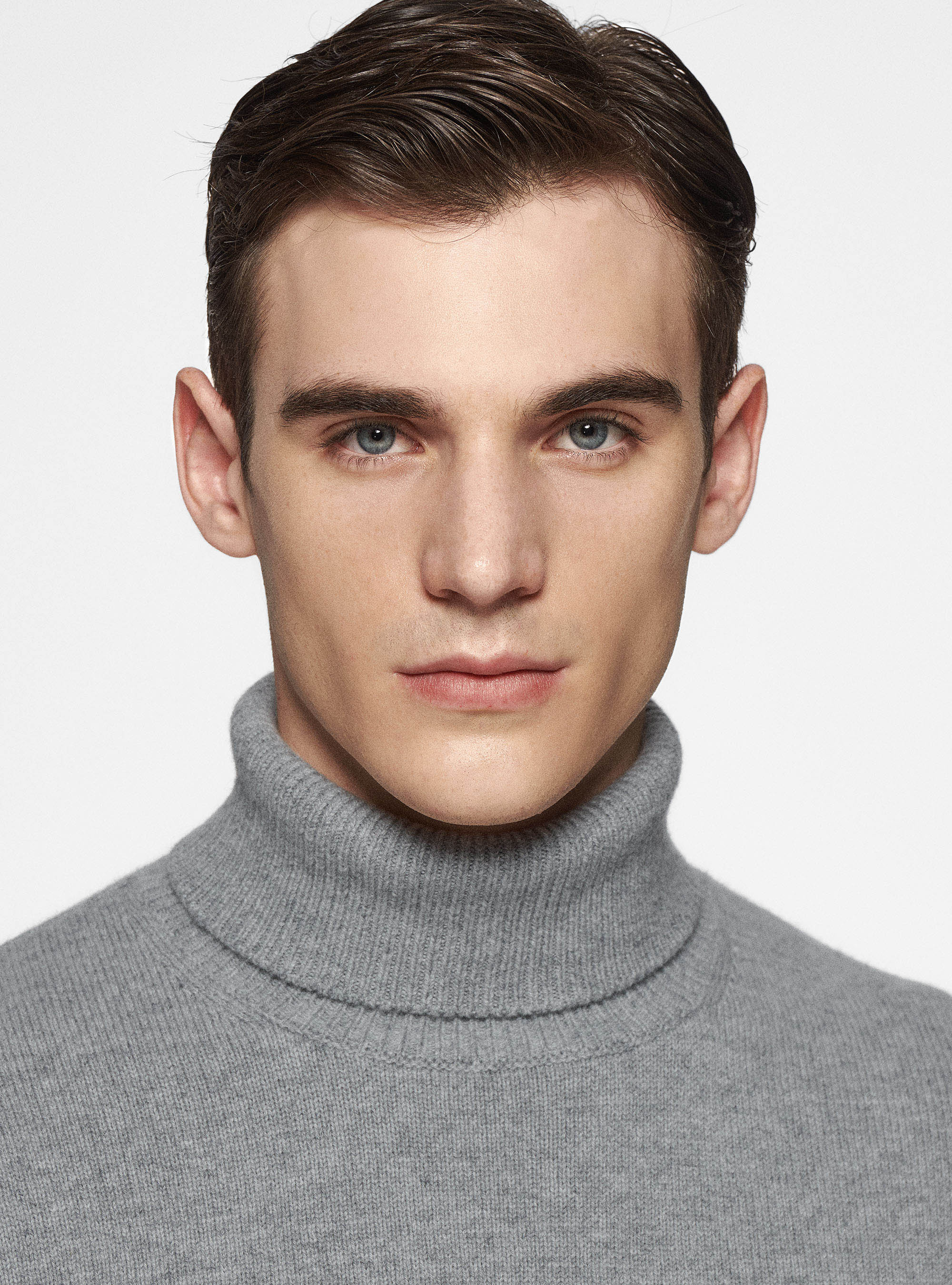 Merino wool turtleneck sweater