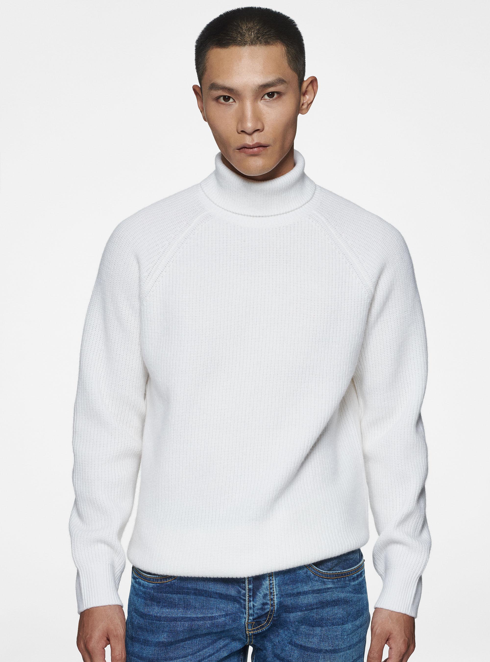 Maglia collo alto a costa perlata in lana merino, BIANCO