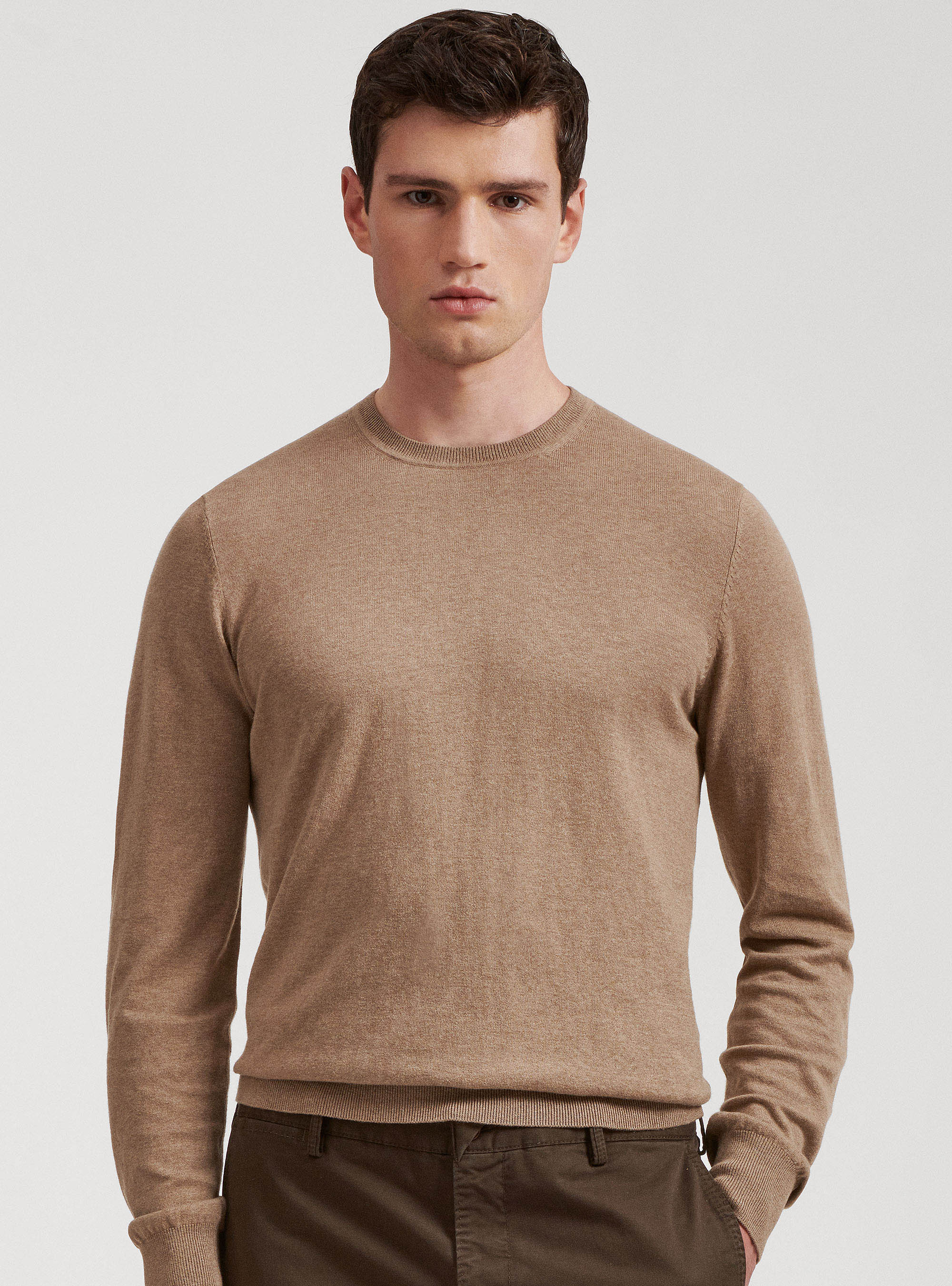 Jersey de cuello redondo de algod&oacute;n, seda y cachemira, BARRO