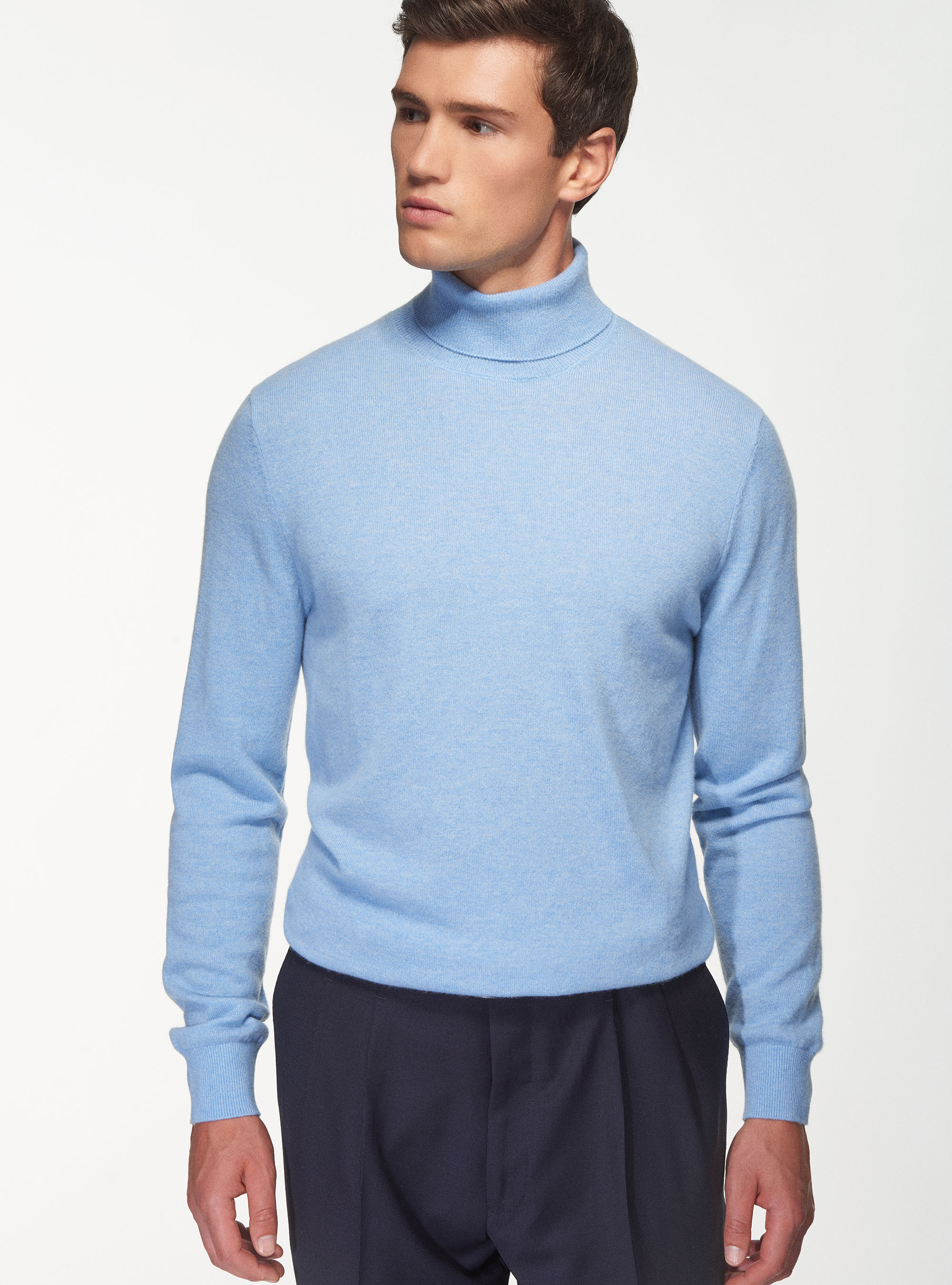 Turtleneck in 100% cashmere | GutteridgeEU | Sweaters Uomo