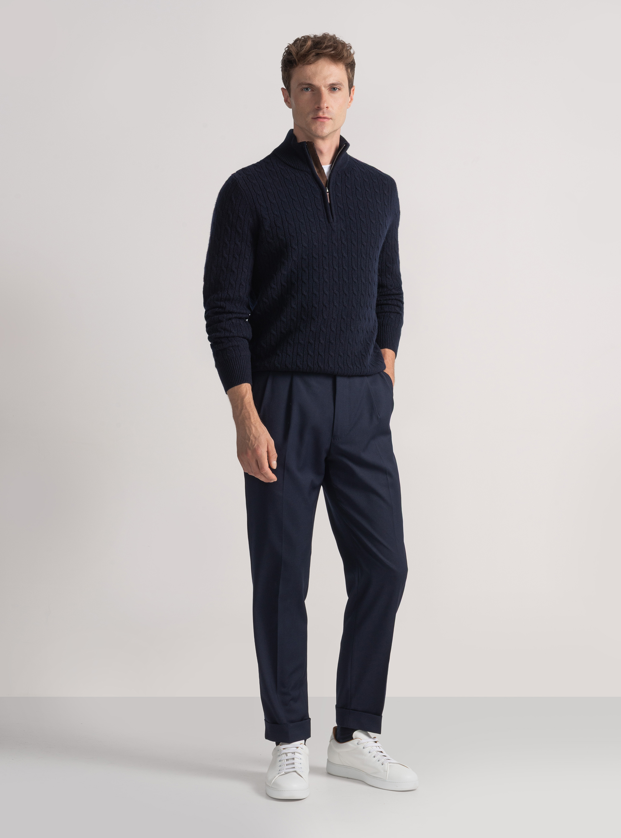 Maglia con collo mock e treccia in lana cashmere, BLU NAVY