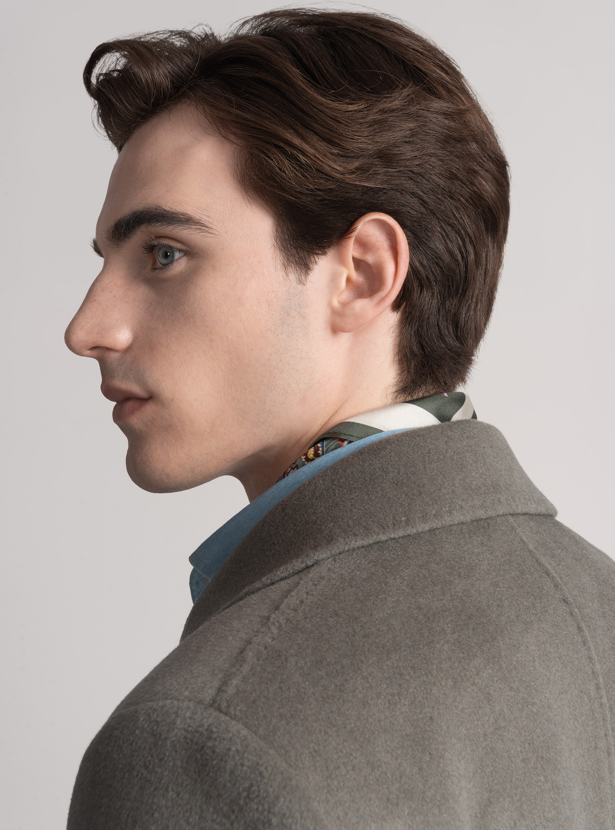 Abrigo con doble botonadura de lana de cachemira, SALVIA 0602C