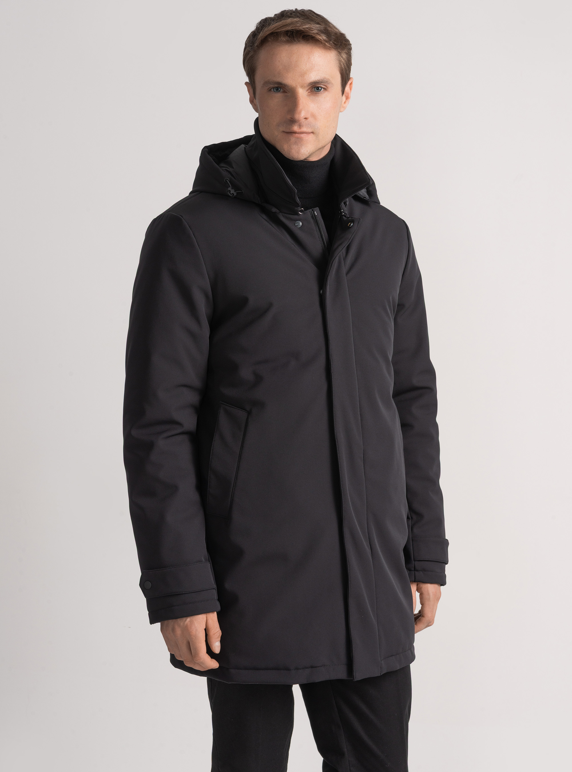 Parka técnica con relleno reciclado, NEGRO