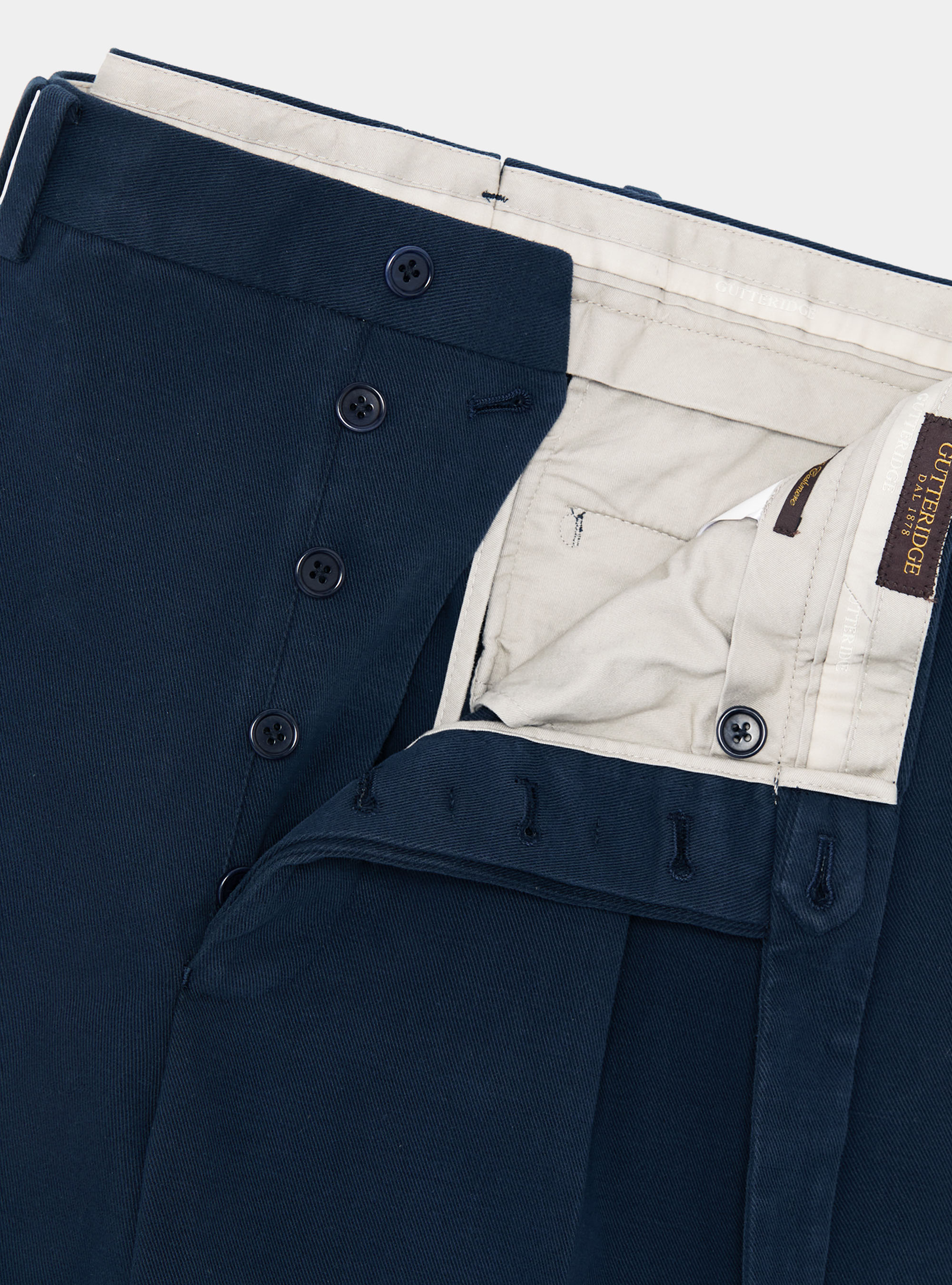 Pantalón de pinzas de sarga de algodón y cachemira, AZUL MARINO