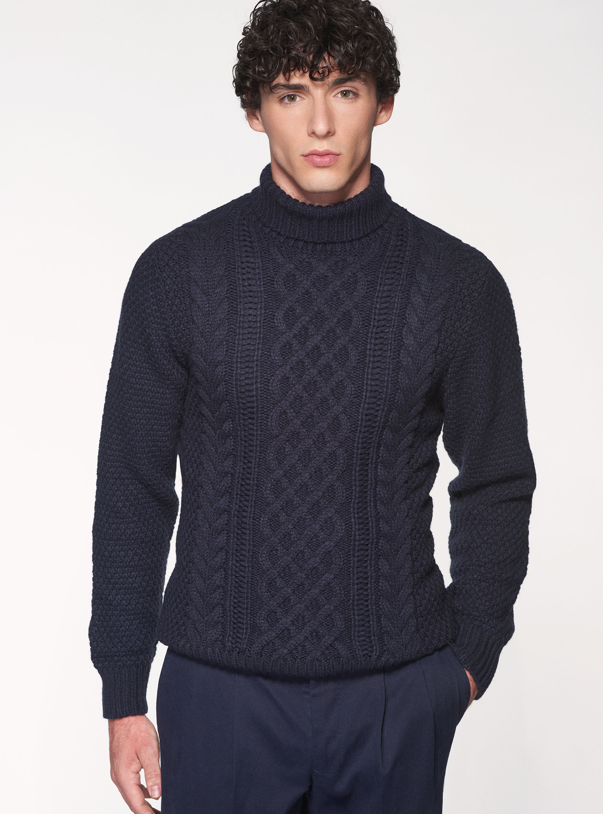 Braided wool blend turtleneck sweater | GutteridgeEU | Men's catalog ...
