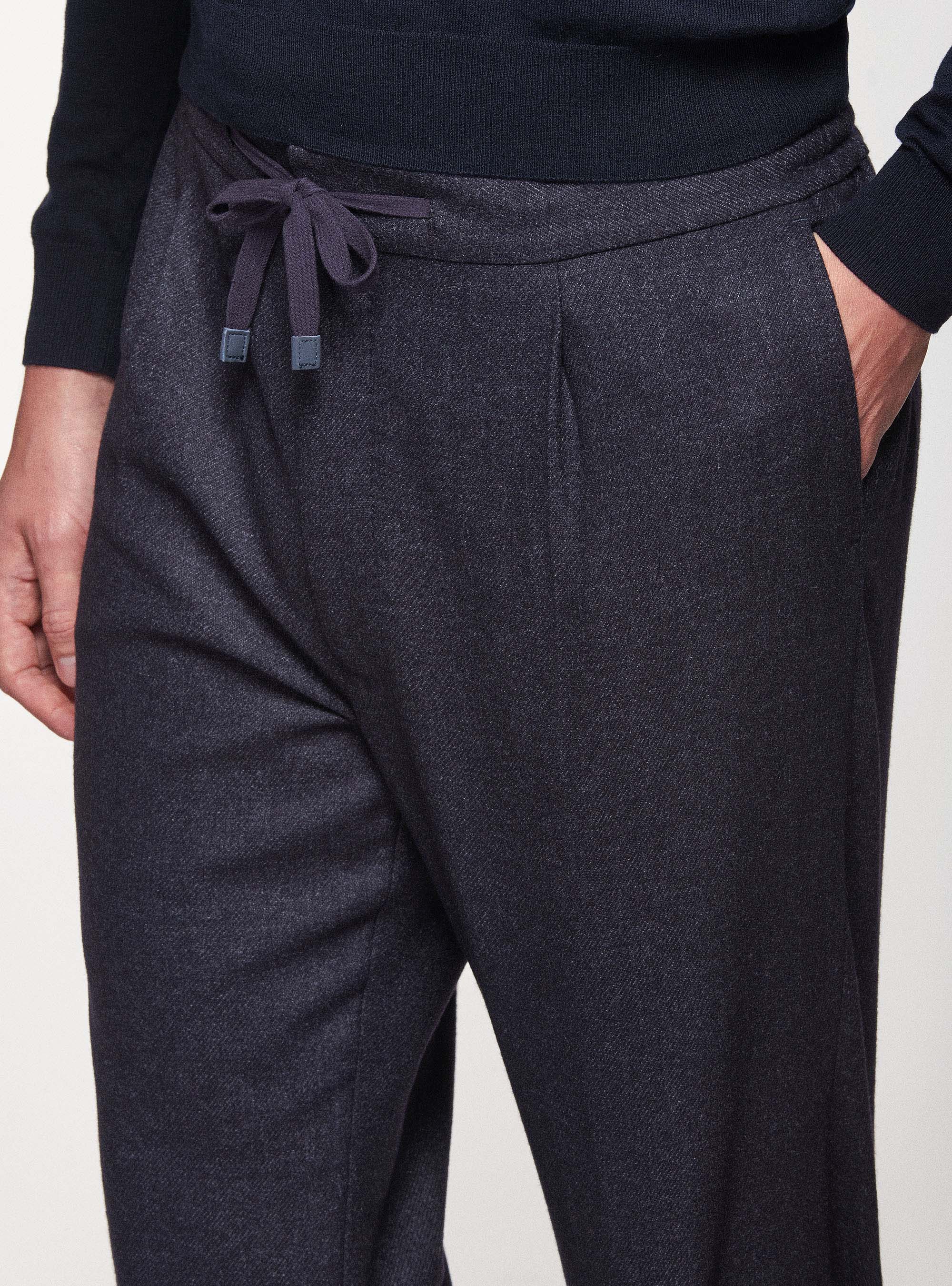 Pantaloni con pinces in flanella di lana Duemilagori, BLU NAVY