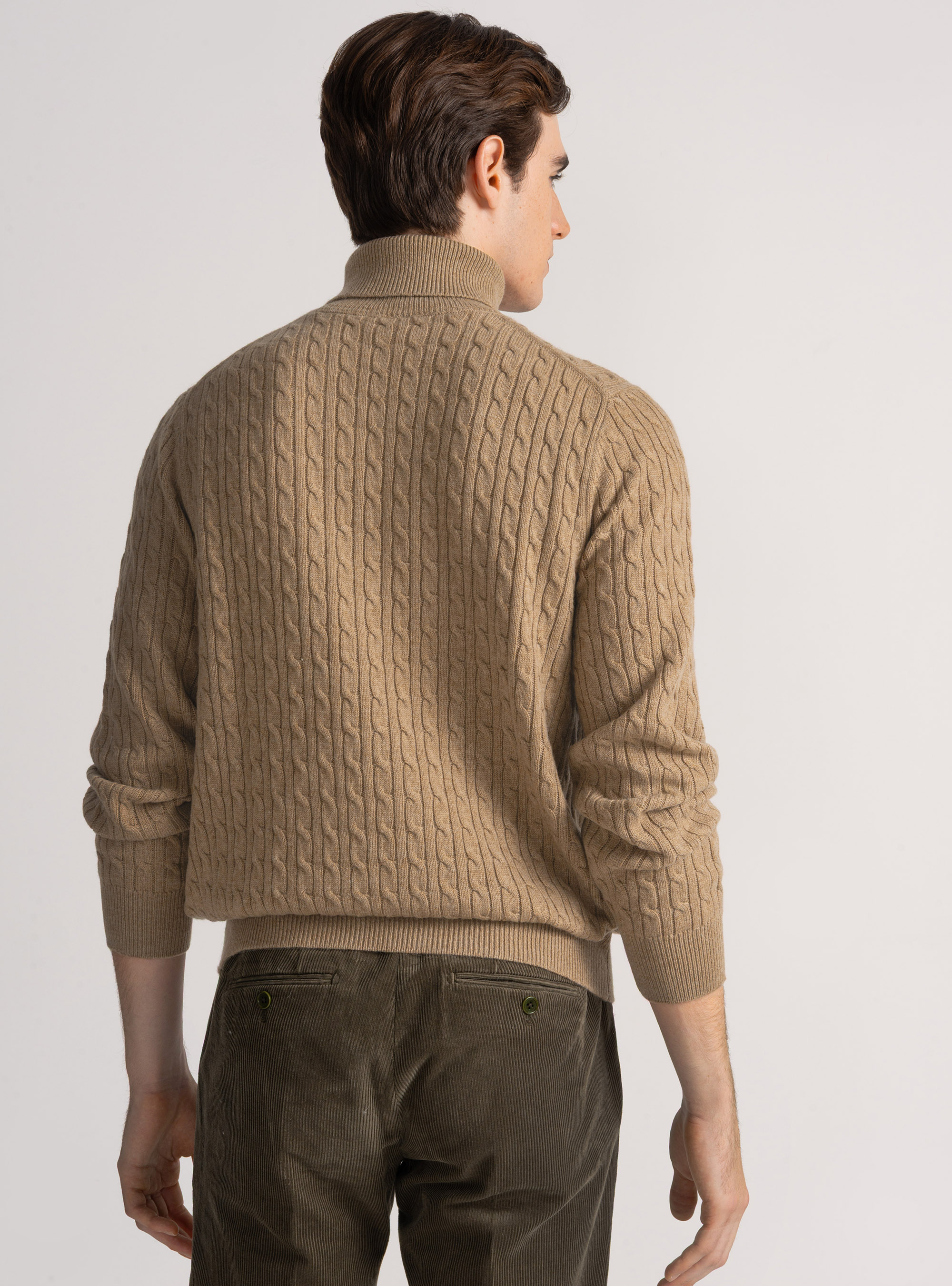 Punto de cuello alto en mezcla de lana con trenza, CAMMELLO 0570C