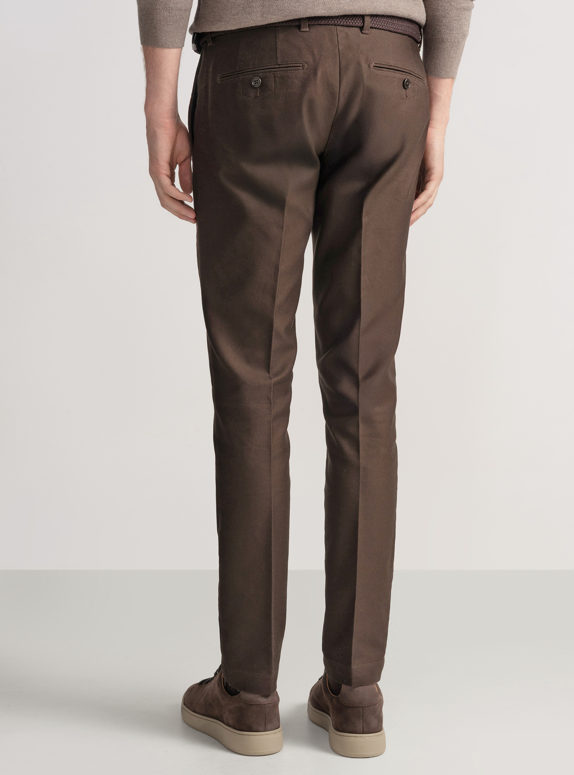 Pantaloni chino slim fit in cotone armaturato, MARRONE