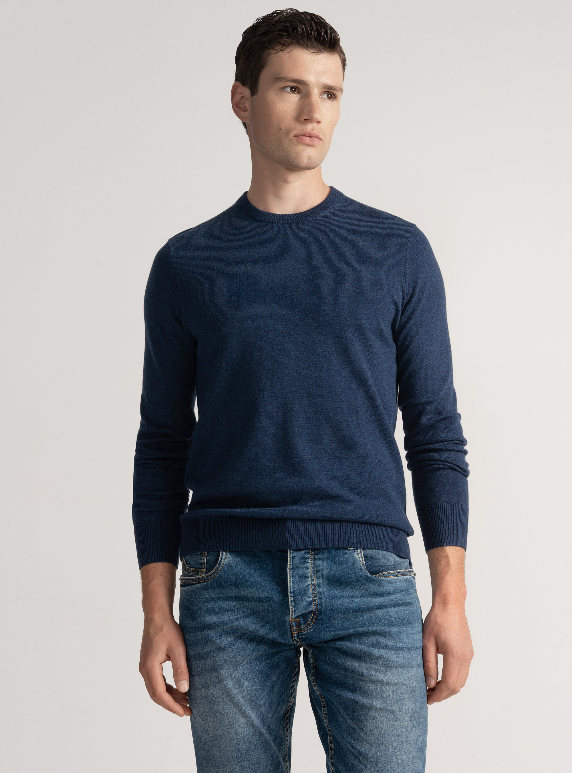 Trikot mit Rundhalsausschnitt aus Wollmischung, INCHIOSTRO 0232C