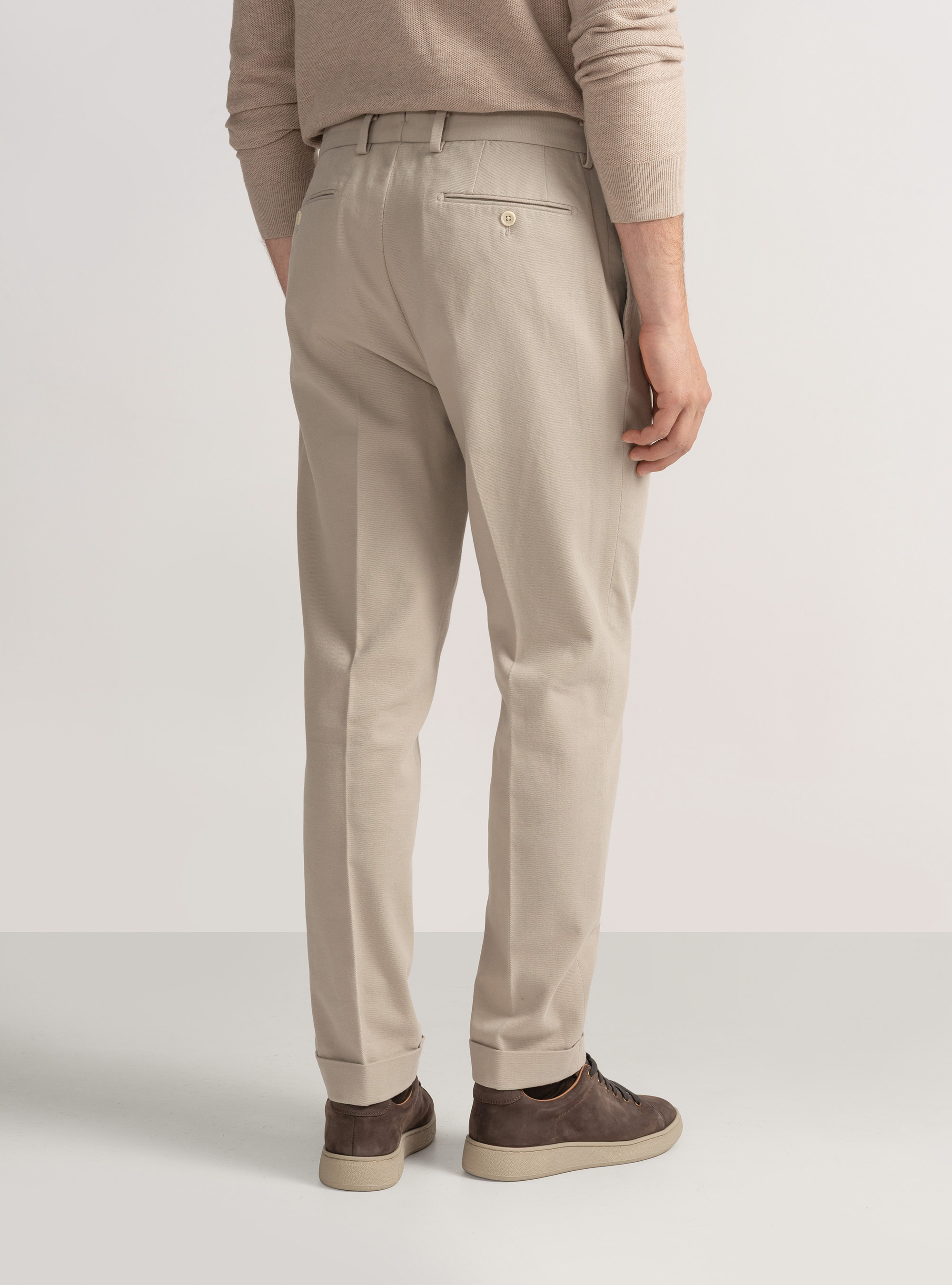 Pantalón de pinzas de sarga de algodón y cachemira, CRUDO