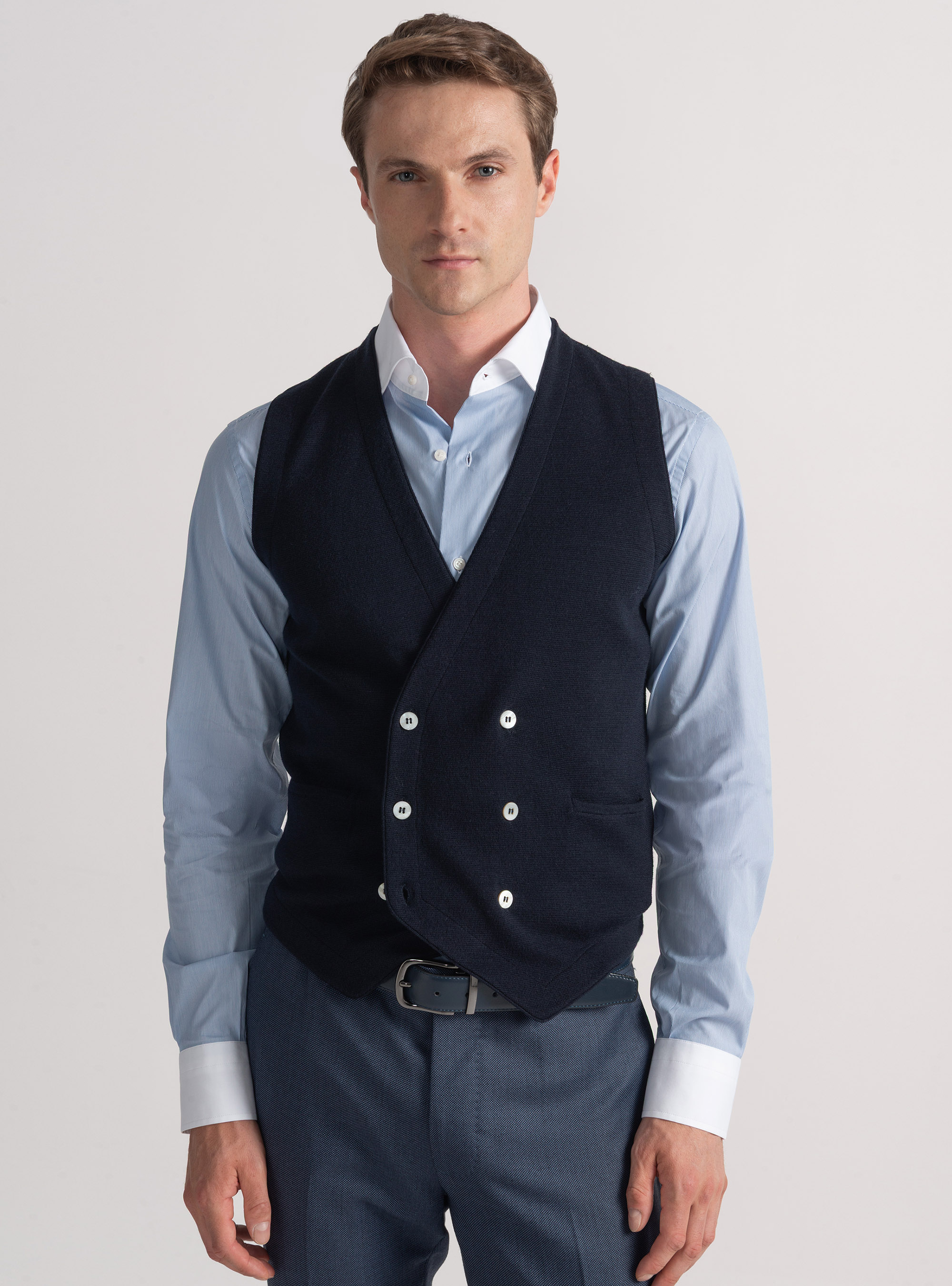 Gilet in maglia doppiopetto in pura lana merino extrafine