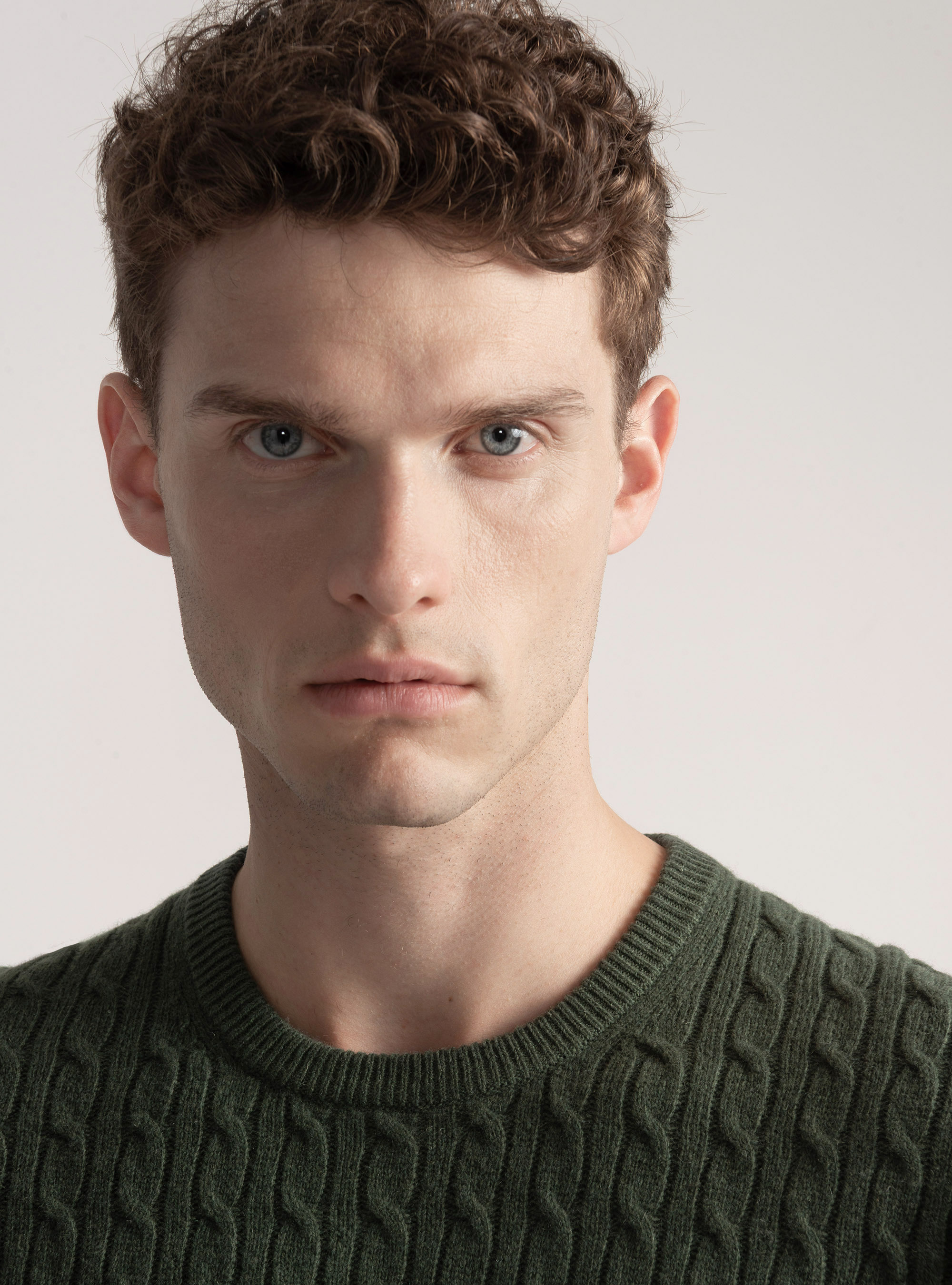 Maglia girocollo con treccia in lana e cashmere, MILITARE 0609C