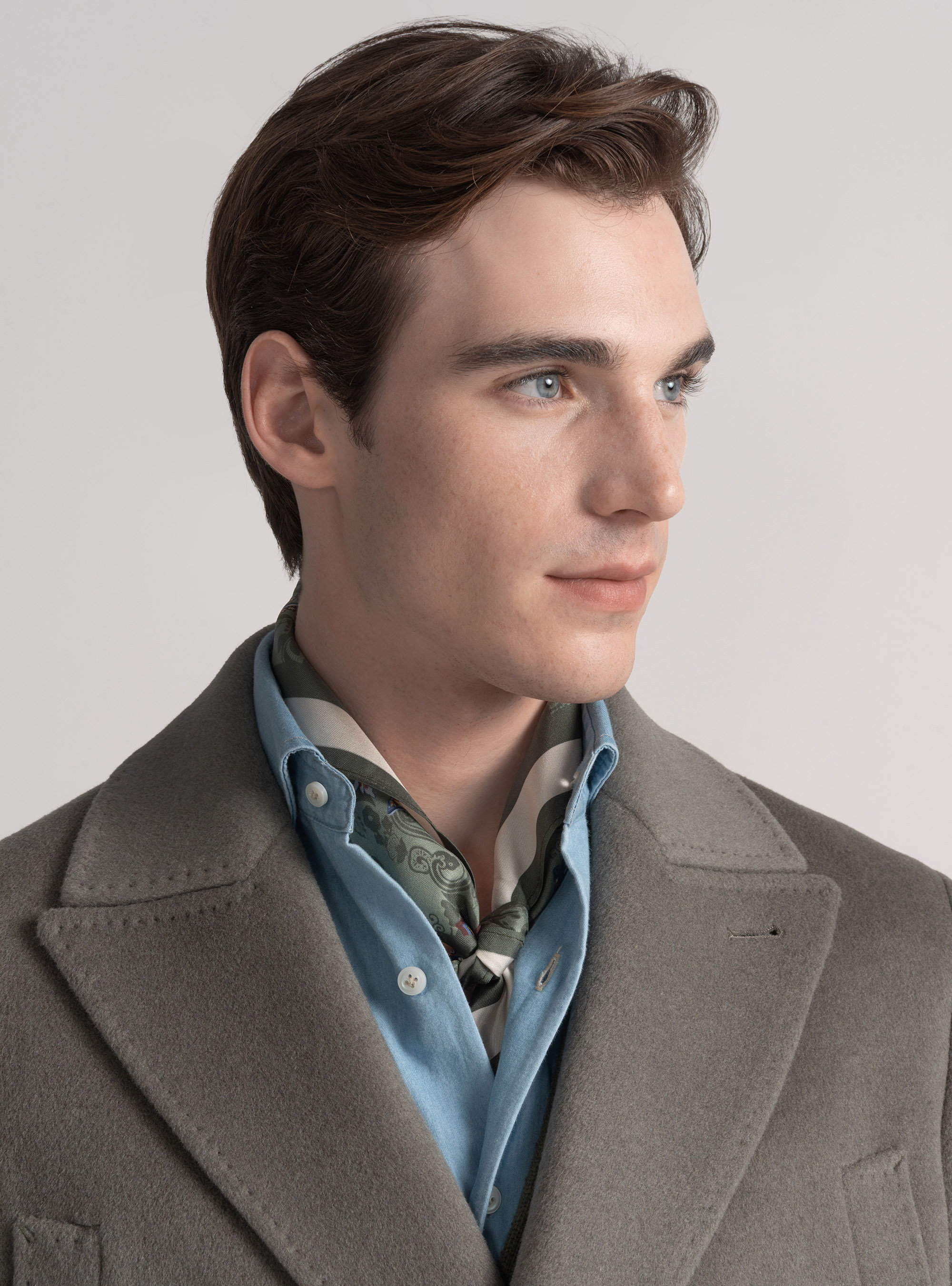 Abrigo con doble botonadura de lana de cachemira, SALVIA 0602C