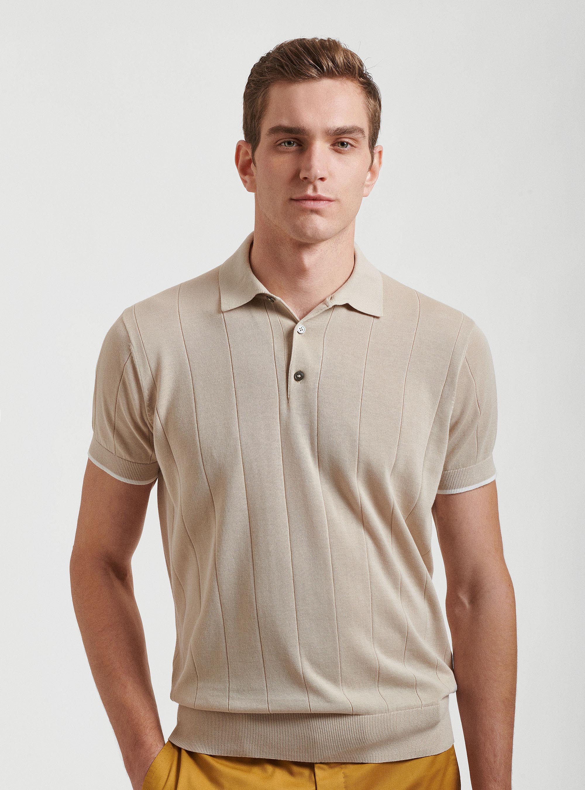 Polo en pur coton avec c&ocirc;tes plates, &Atilde; CRU