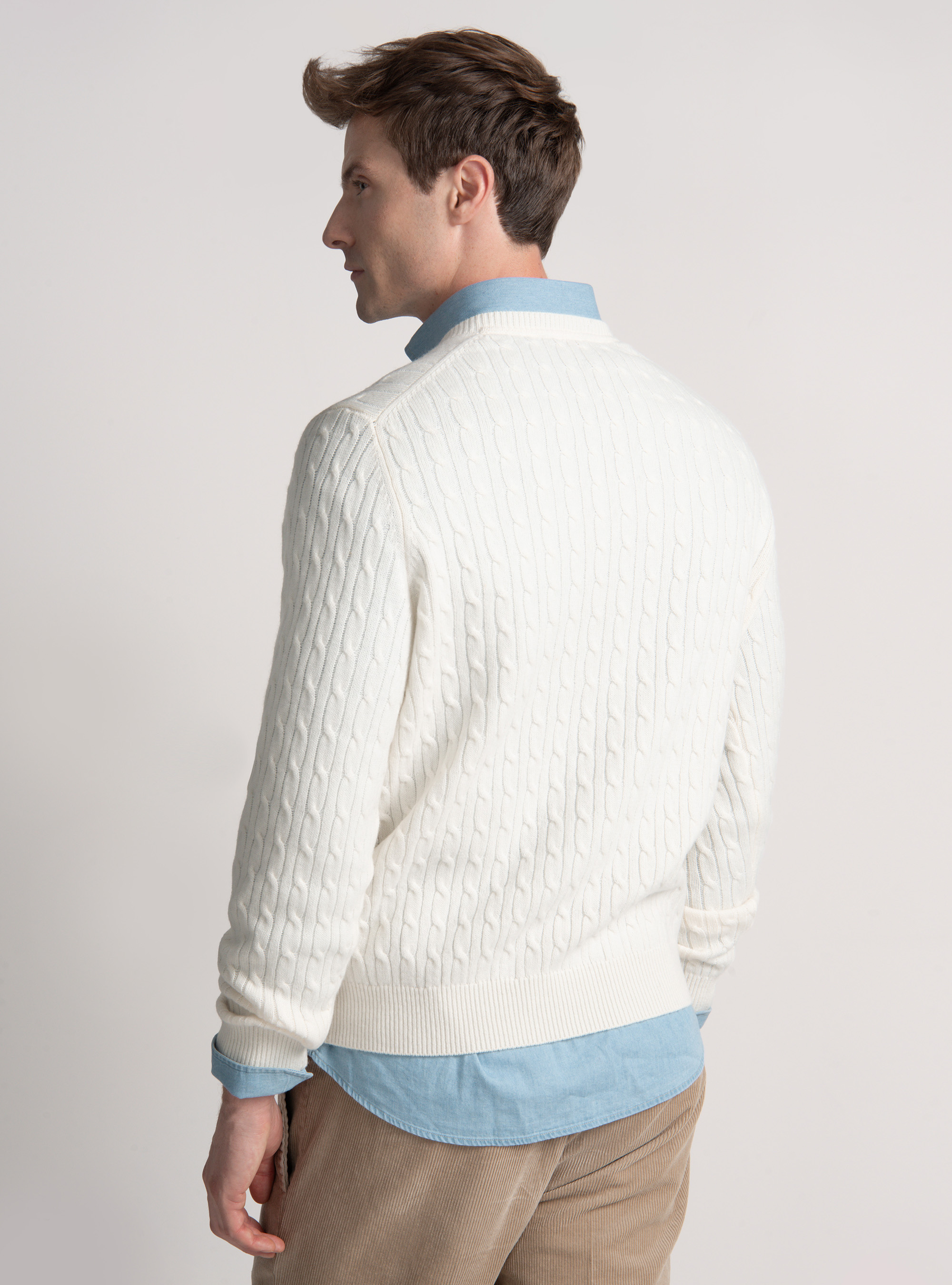 Maglia scollo a V con treccia in lana merino, BIANCO