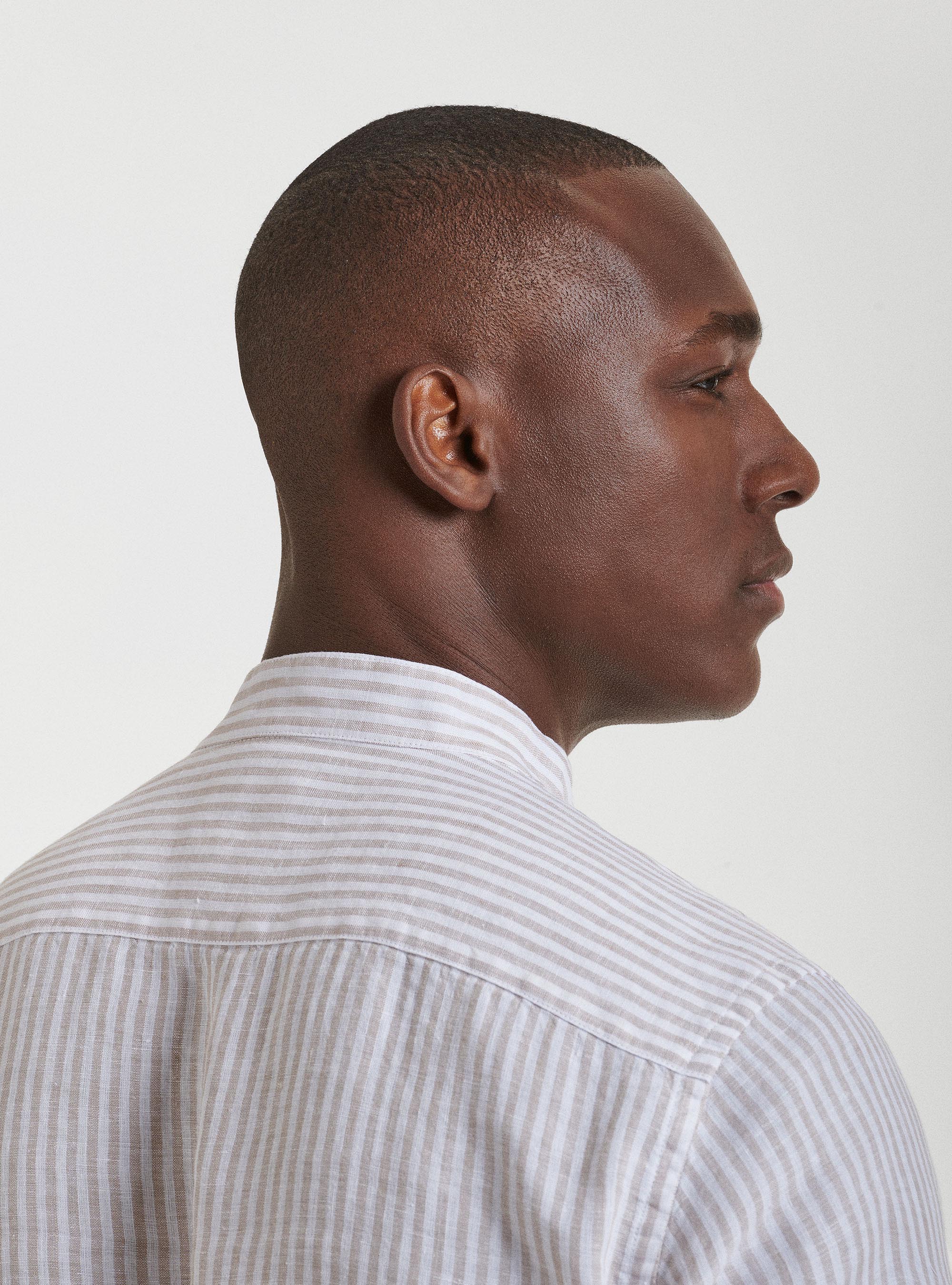 Korean collar shirt in pure linen striped, SAND