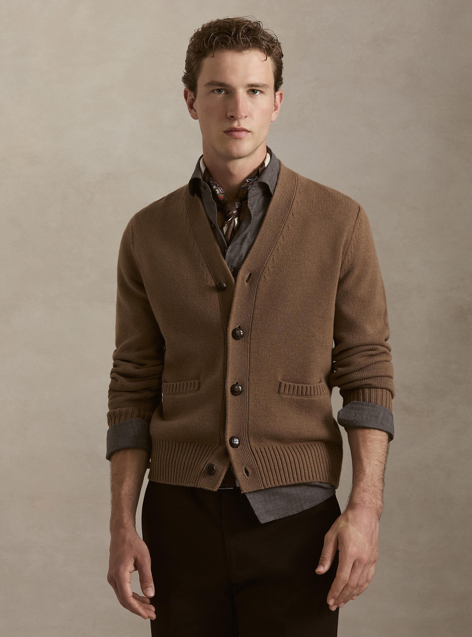 Gilet &agrave; boutons en laine et cachemire, NOISETTE