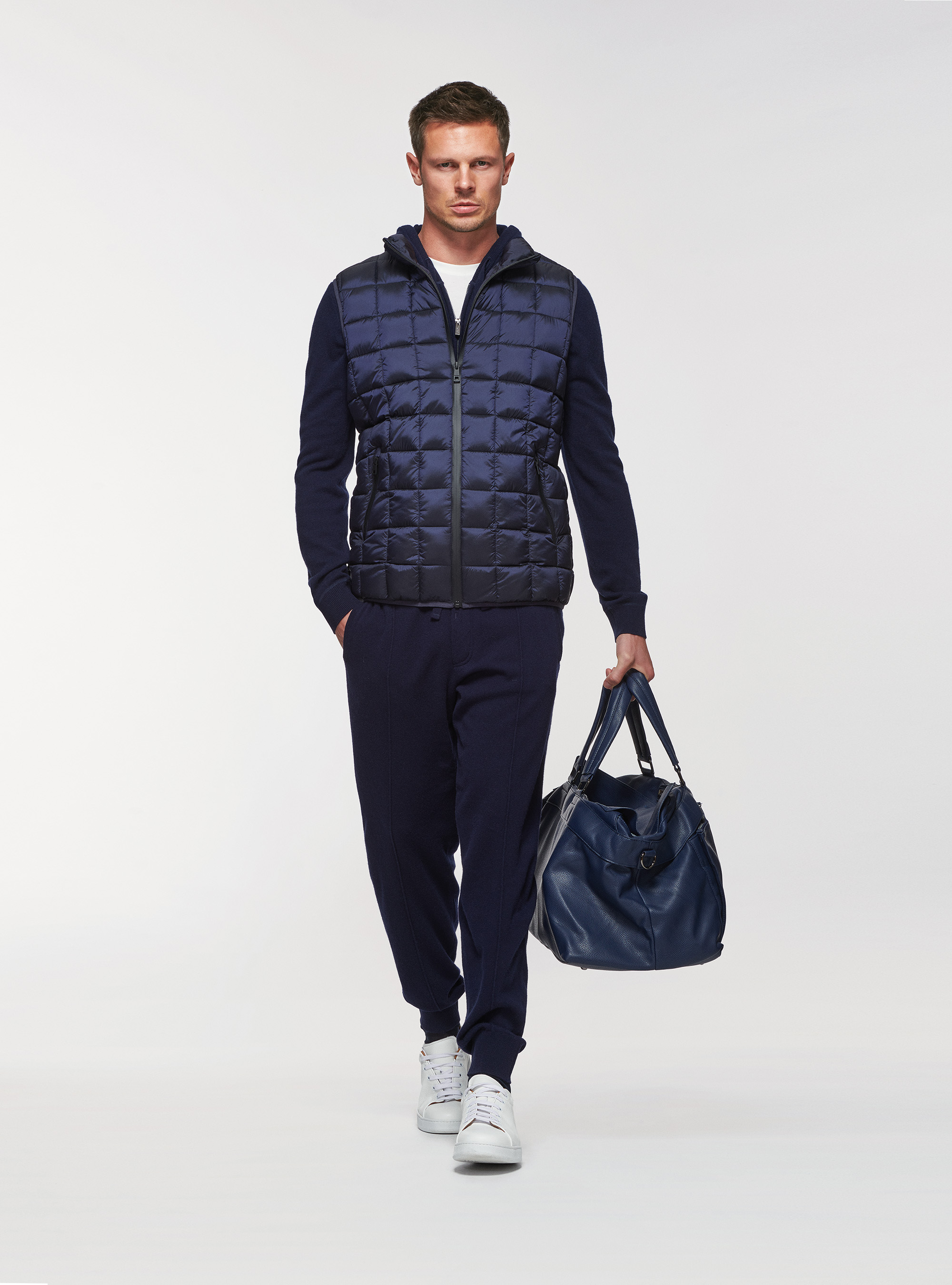 Smanicato trapuntato con imbottitura riciclata, BLU NAVY