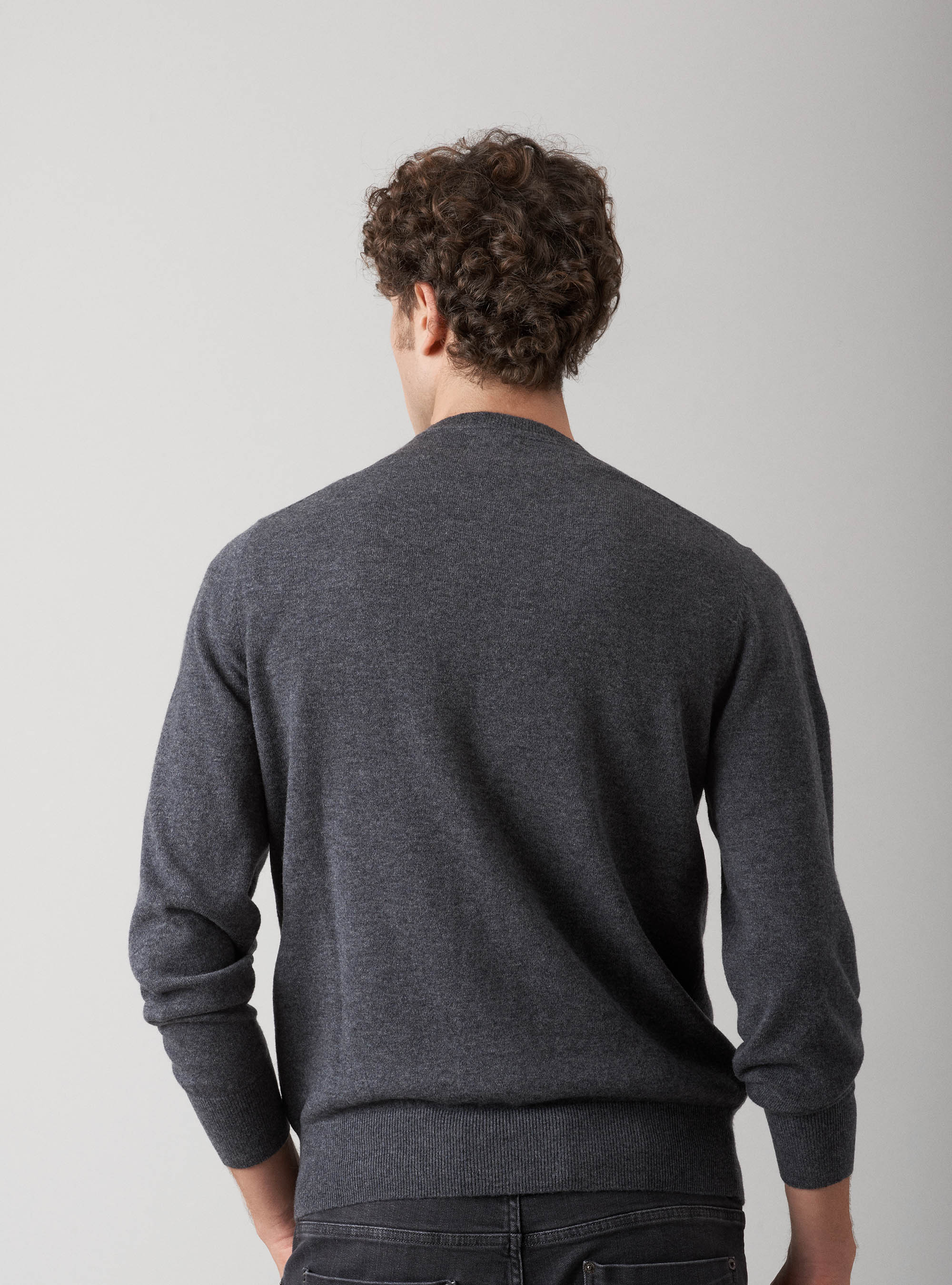 Maglia girocollo in lana lambswool e cashmere, ASFALTO