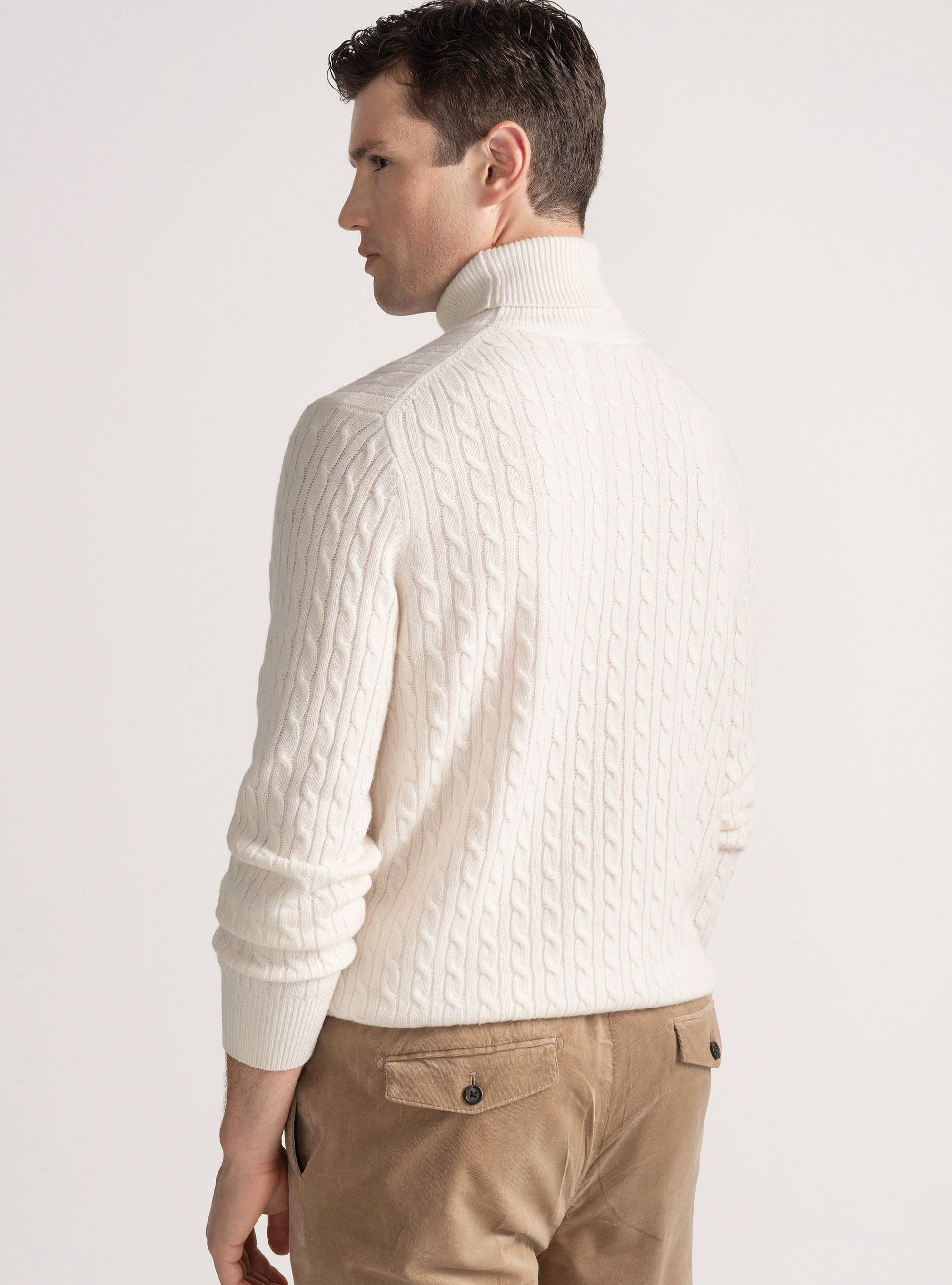 Maglia collo alto con treccia in lana cashmere, BIANCO