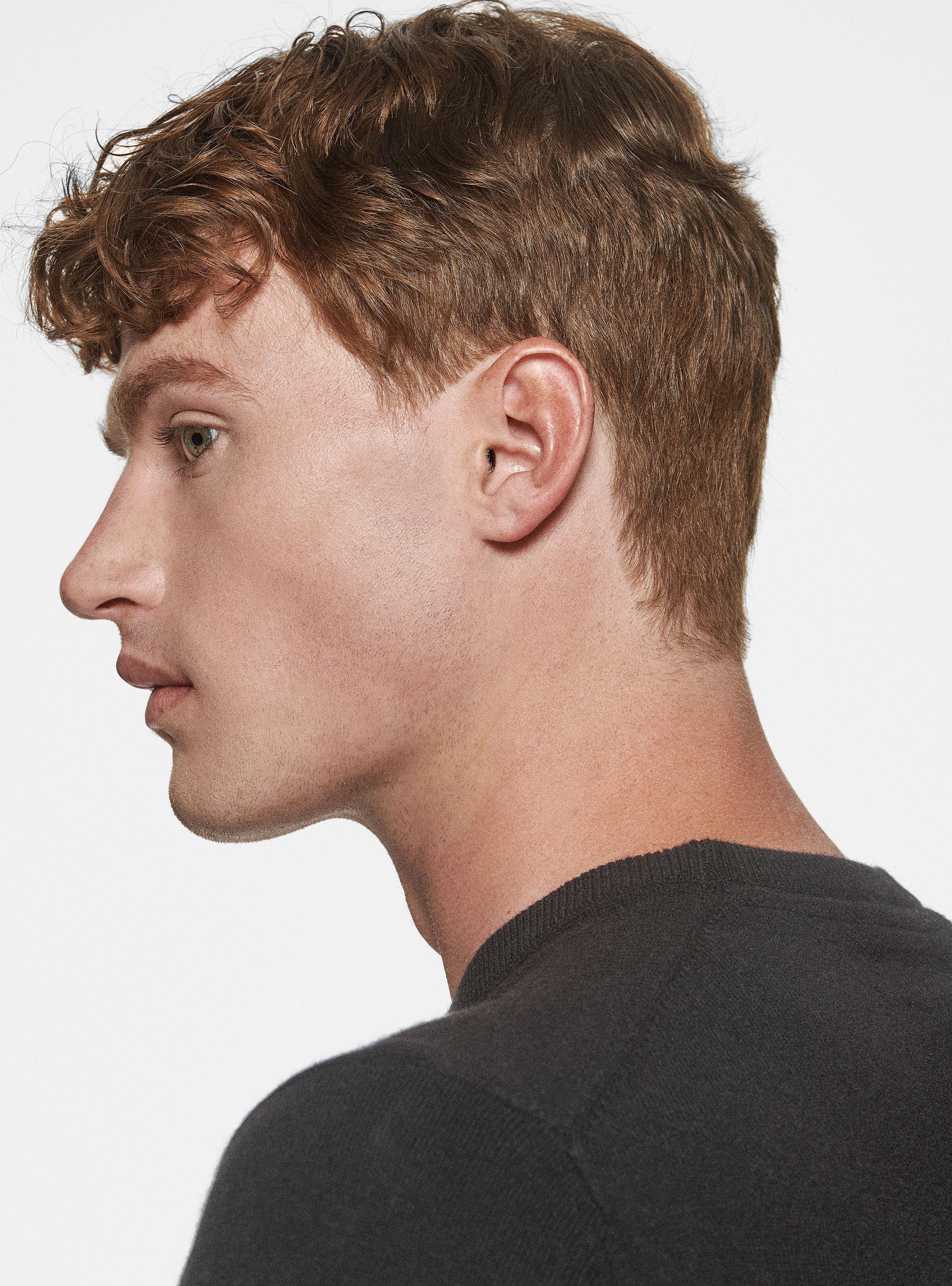 Cashmere blend crew-neck sweater, BLACK