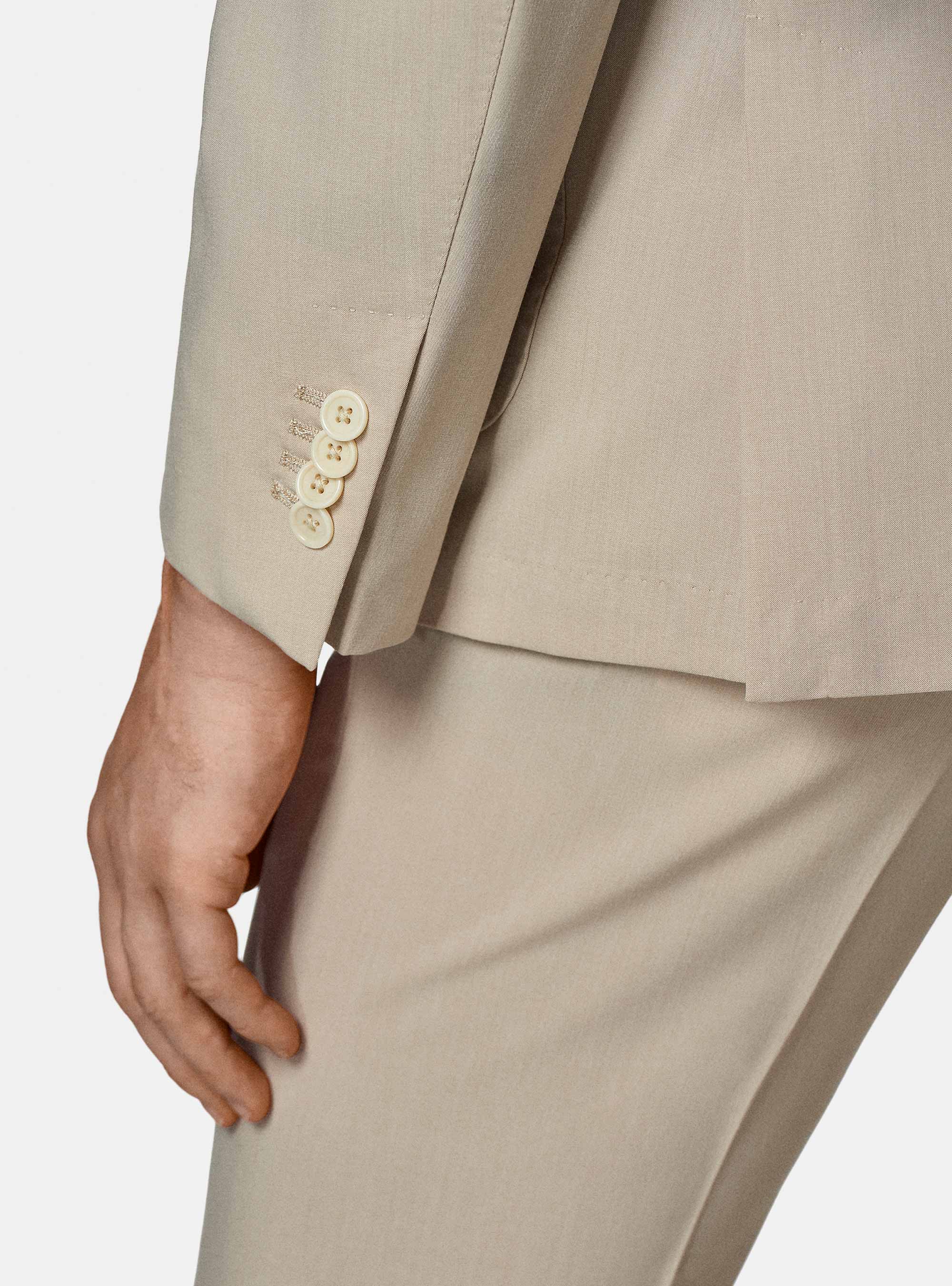 Americana de traje cl&aacute;sica slim fit, CRUDO