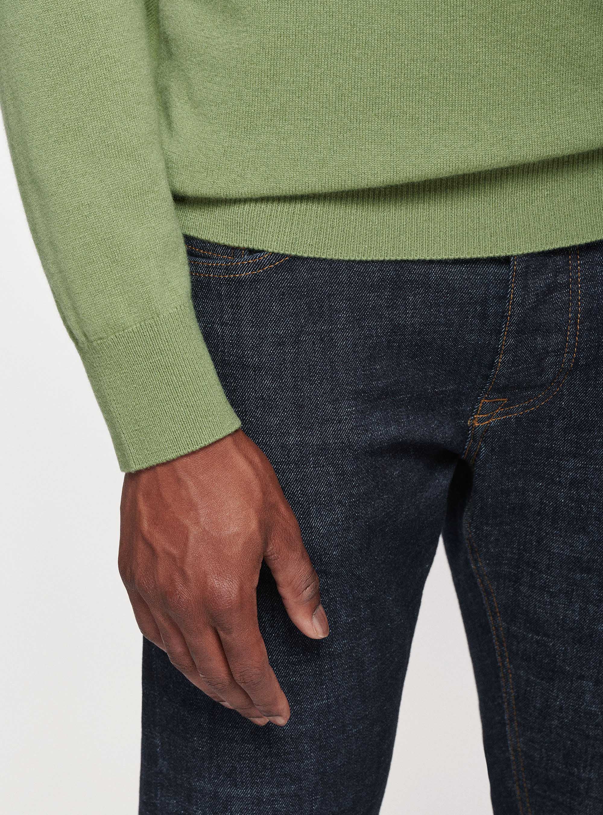 Maglia girocollo in lana lambswool e cashmere, OLIVA