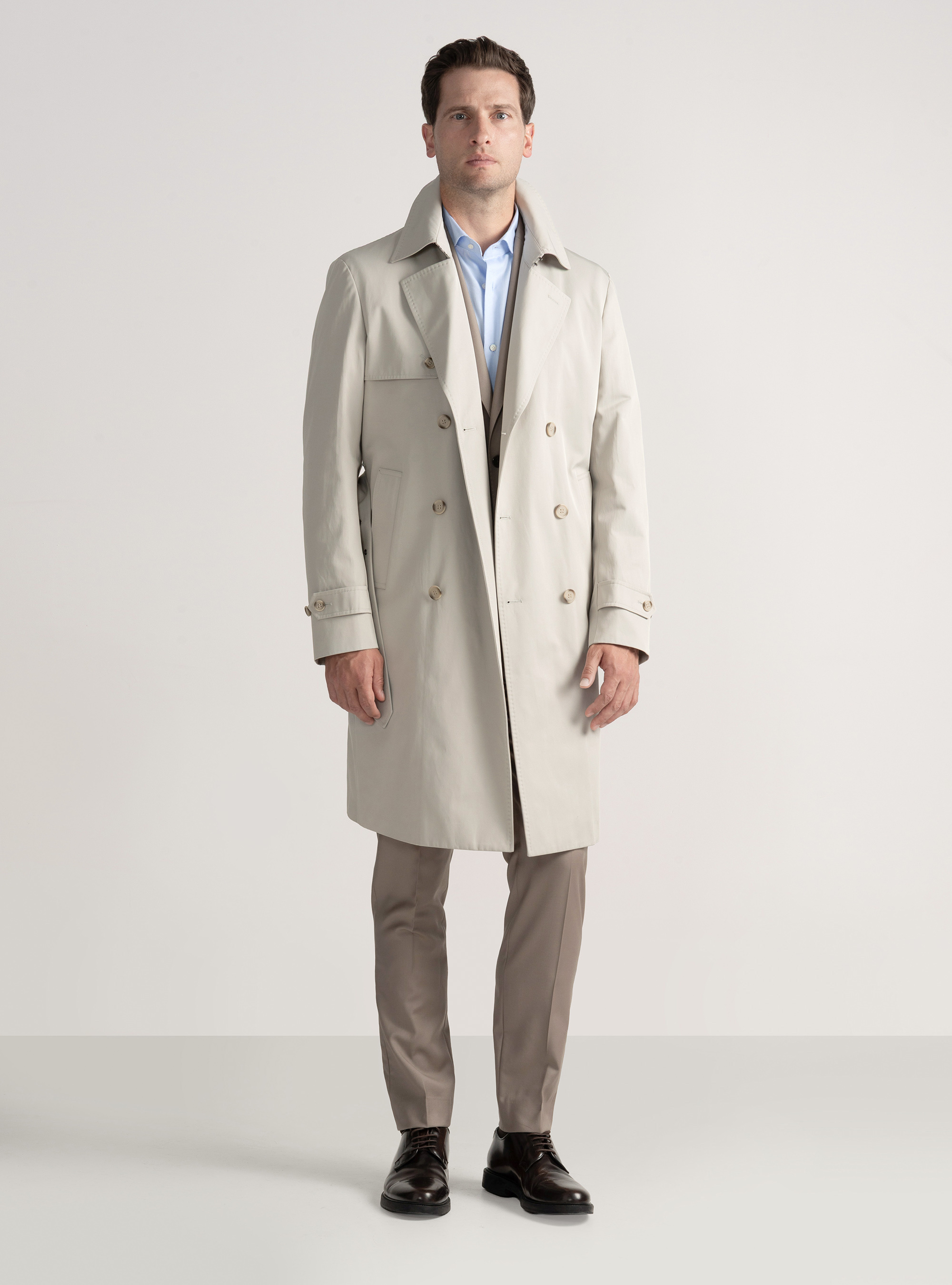 Trench de sarga de algodón, CRUDO