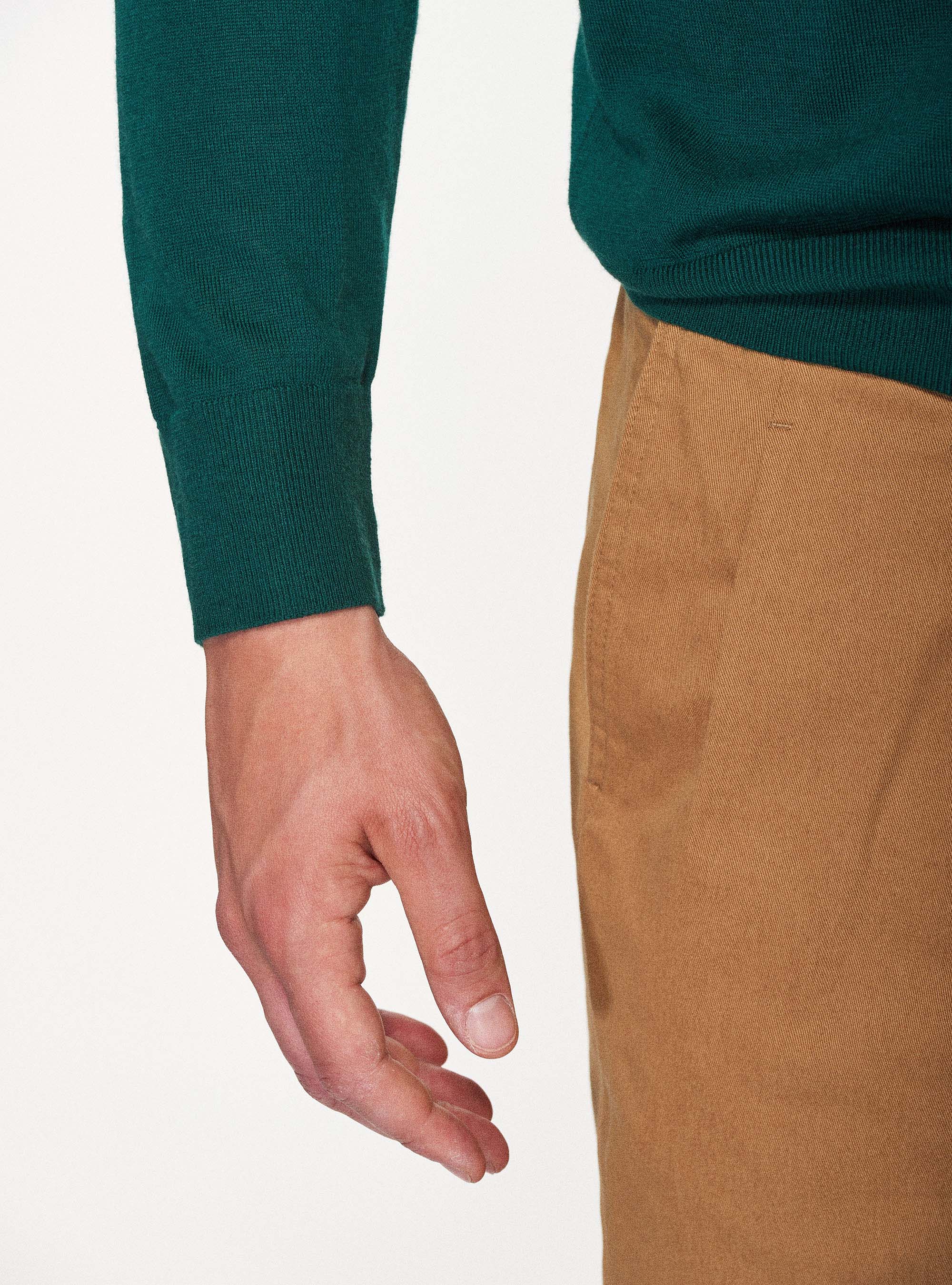 Maglia girocollo in pura lana merino extrafine, VERDE