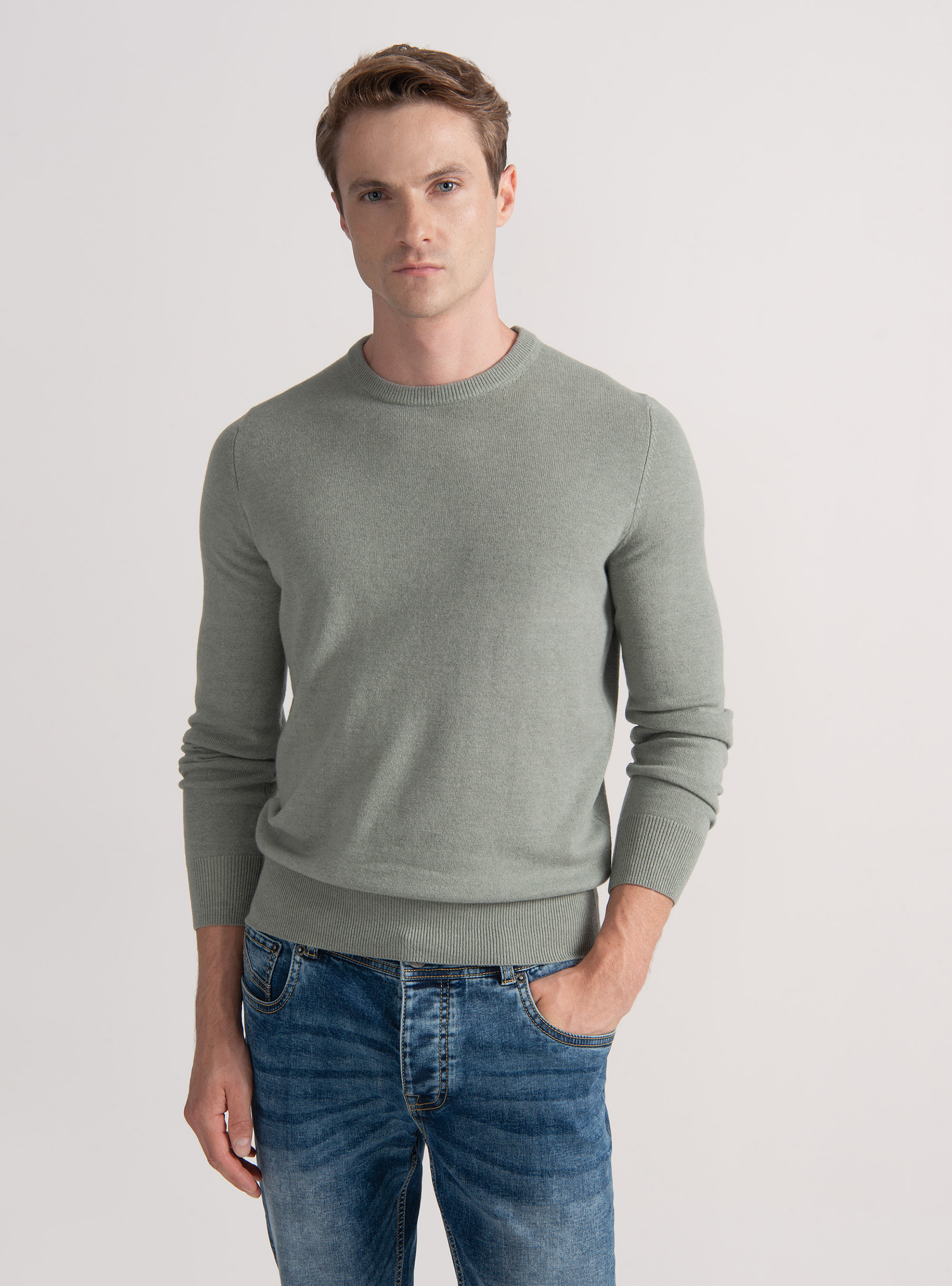 Trikot mit Rundhalsausschnitt aus Lambswool und Kaschmir, VERDE GIADA 0655C