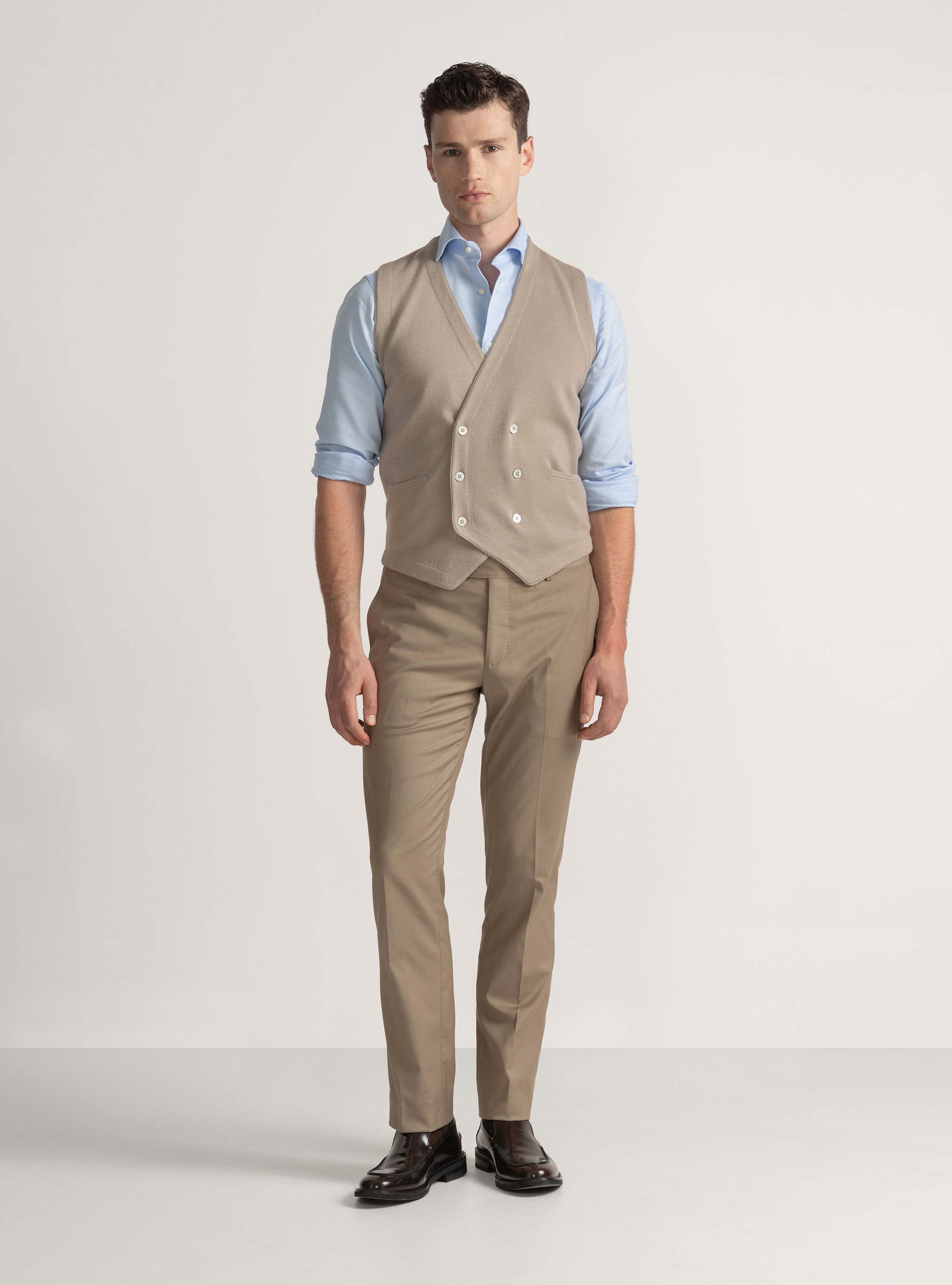 Gilet in maglia doppiopetto in pura lana merino extrafine, SABBIA