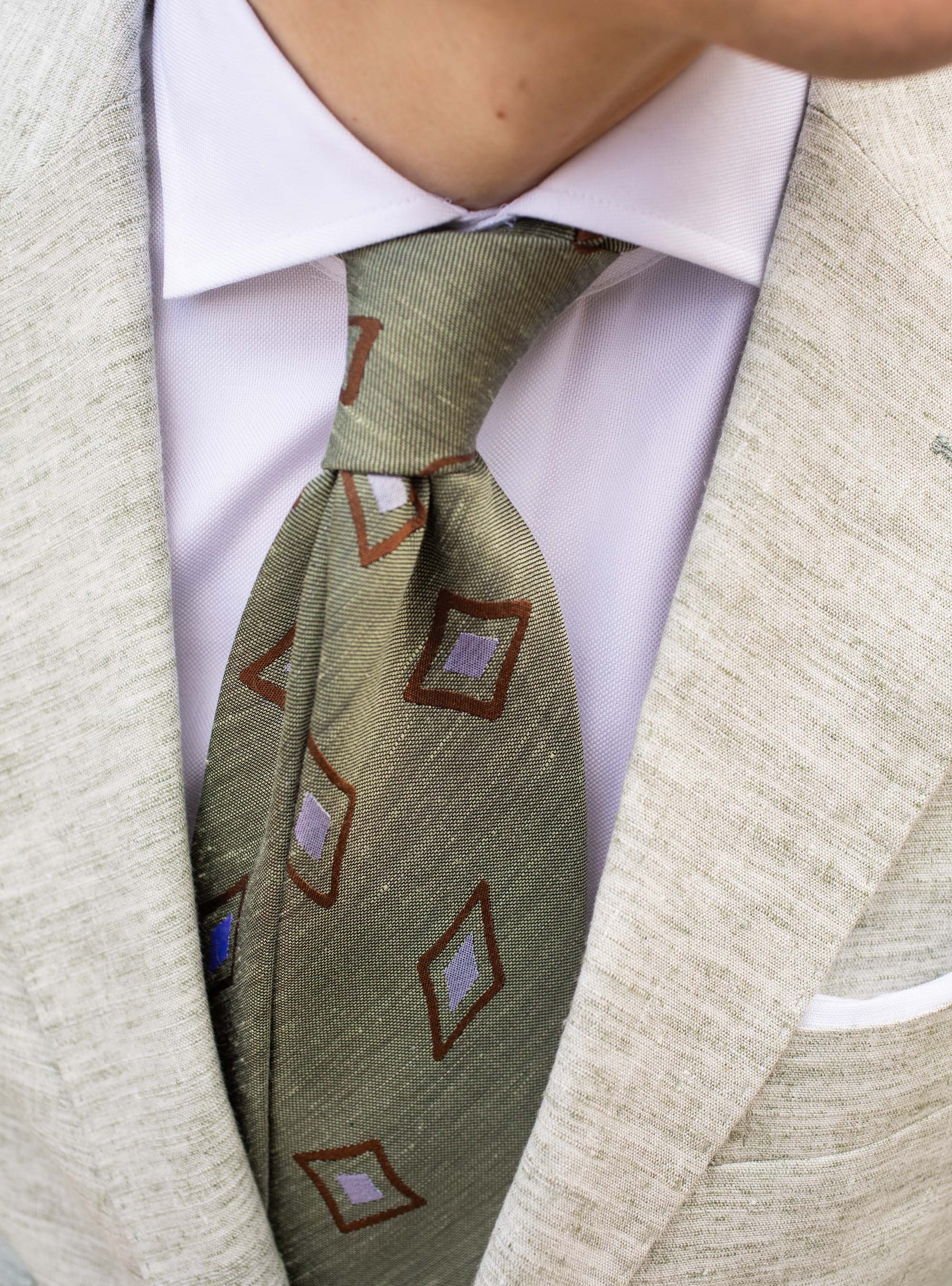 Geometric patterned silk and linen tie, SALVIA 0602C