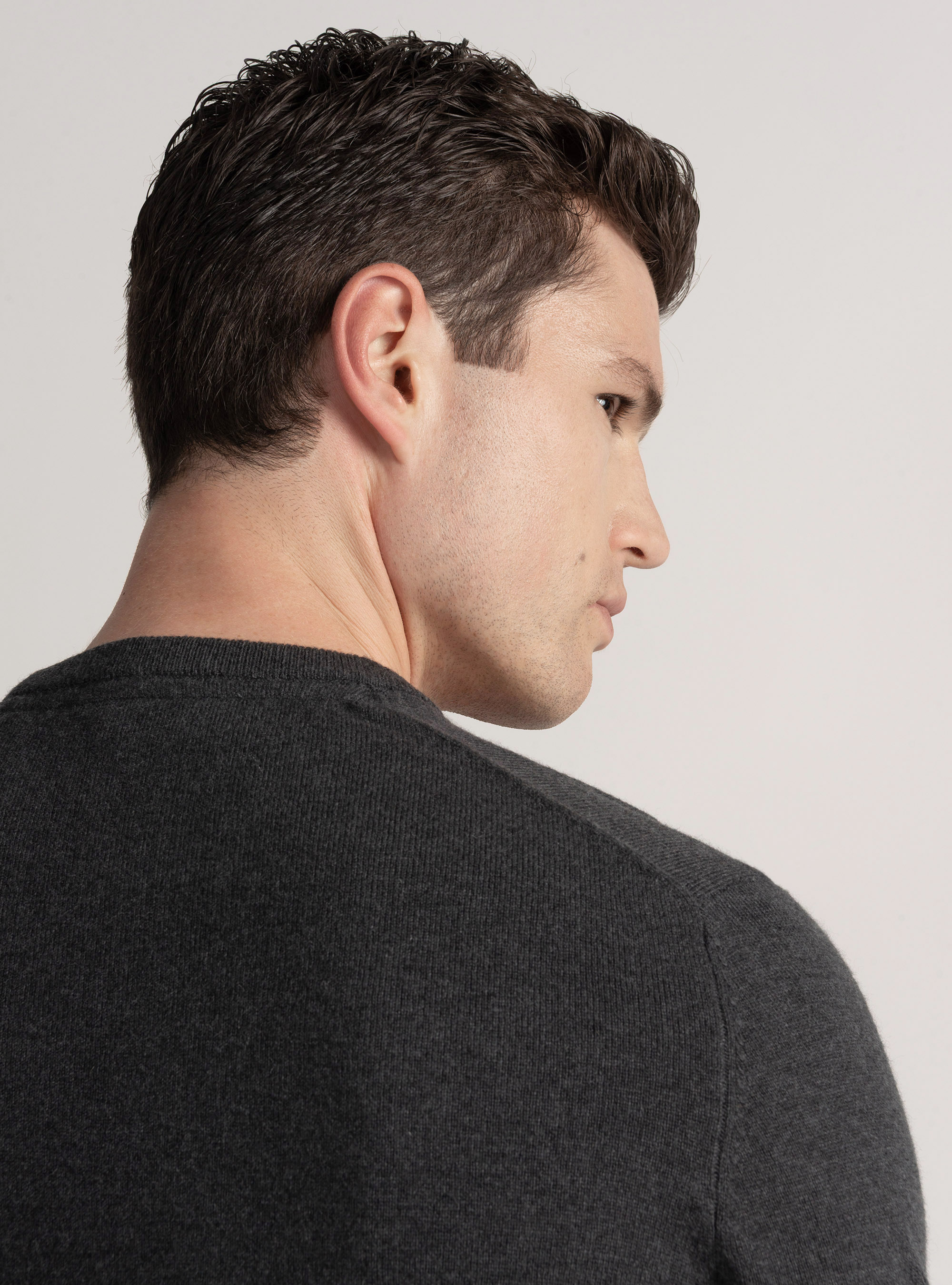 Trikot mit Rundhalsausschnitt aus Lambswool und Kaschmir, ASFALTO 0115C