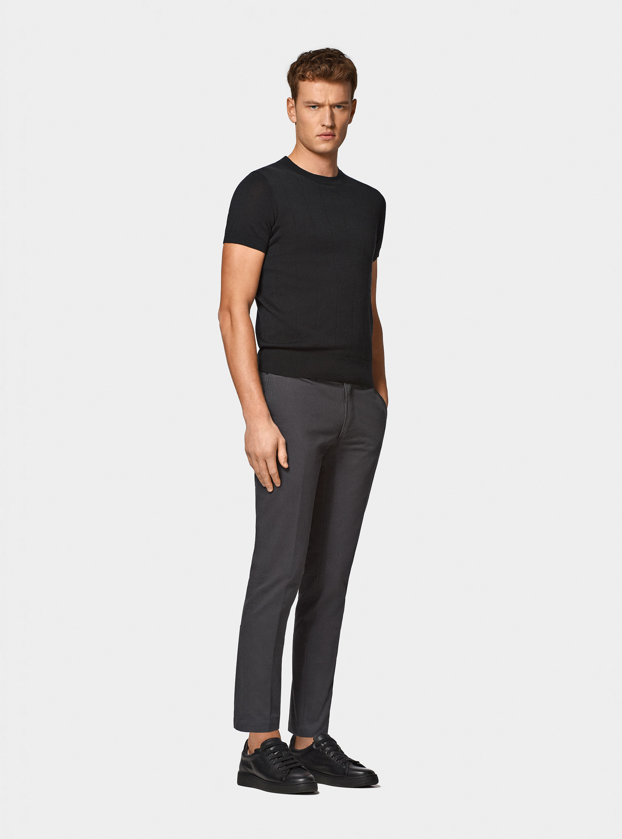 Pantaloni chino slim fit in cotone twill, ASFALTO