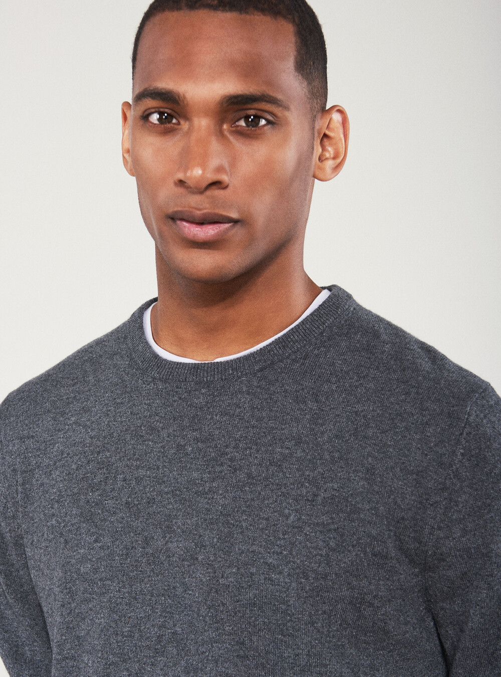 100% cashmere round neck sweater, GREY