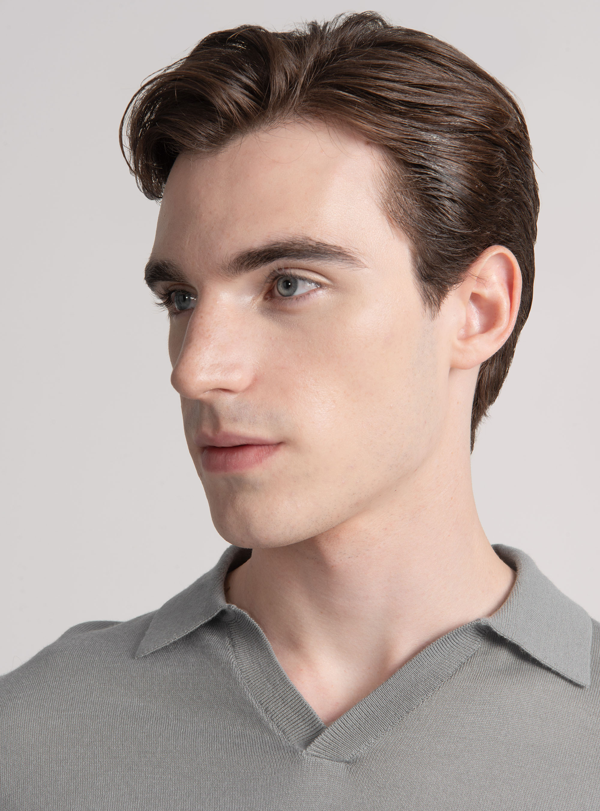 Polo in maglia senza bottoni in lana merino, GRIGIO CHIARO