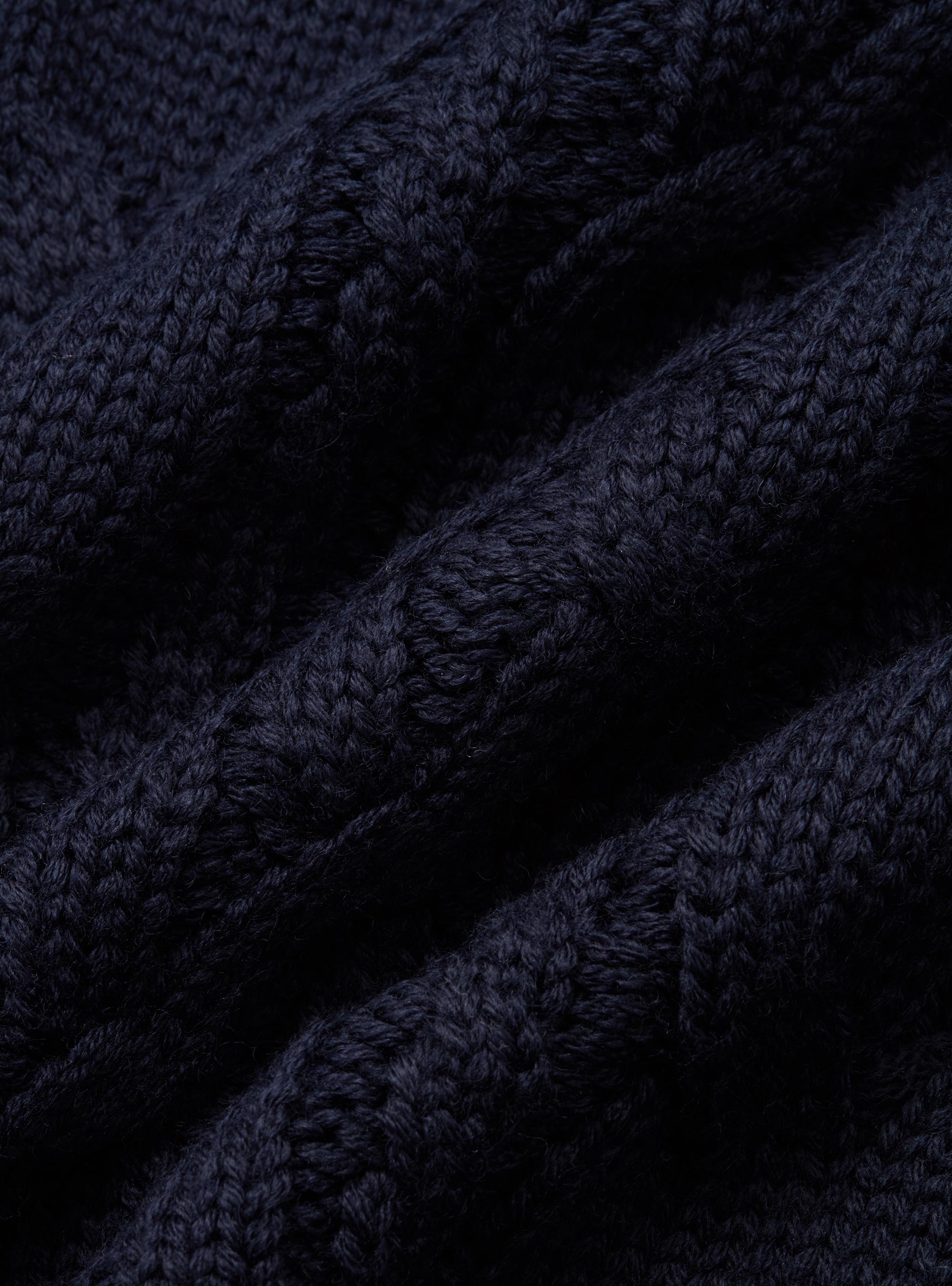 Punto de cuello alto con trenza de mezcla de lana, AZUL MARINO