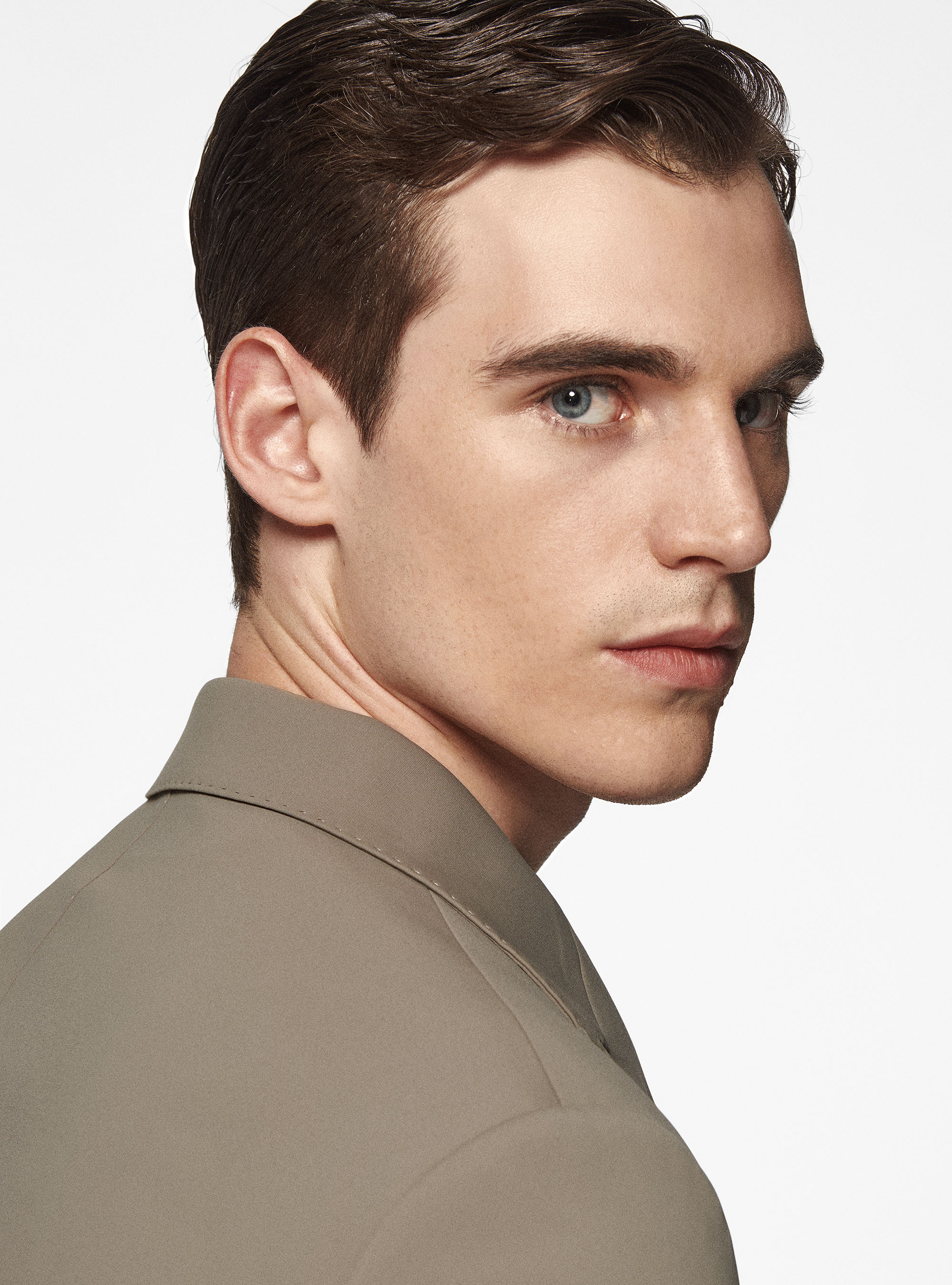 GT01 double-breasted blazer in stretch nylon, MUD