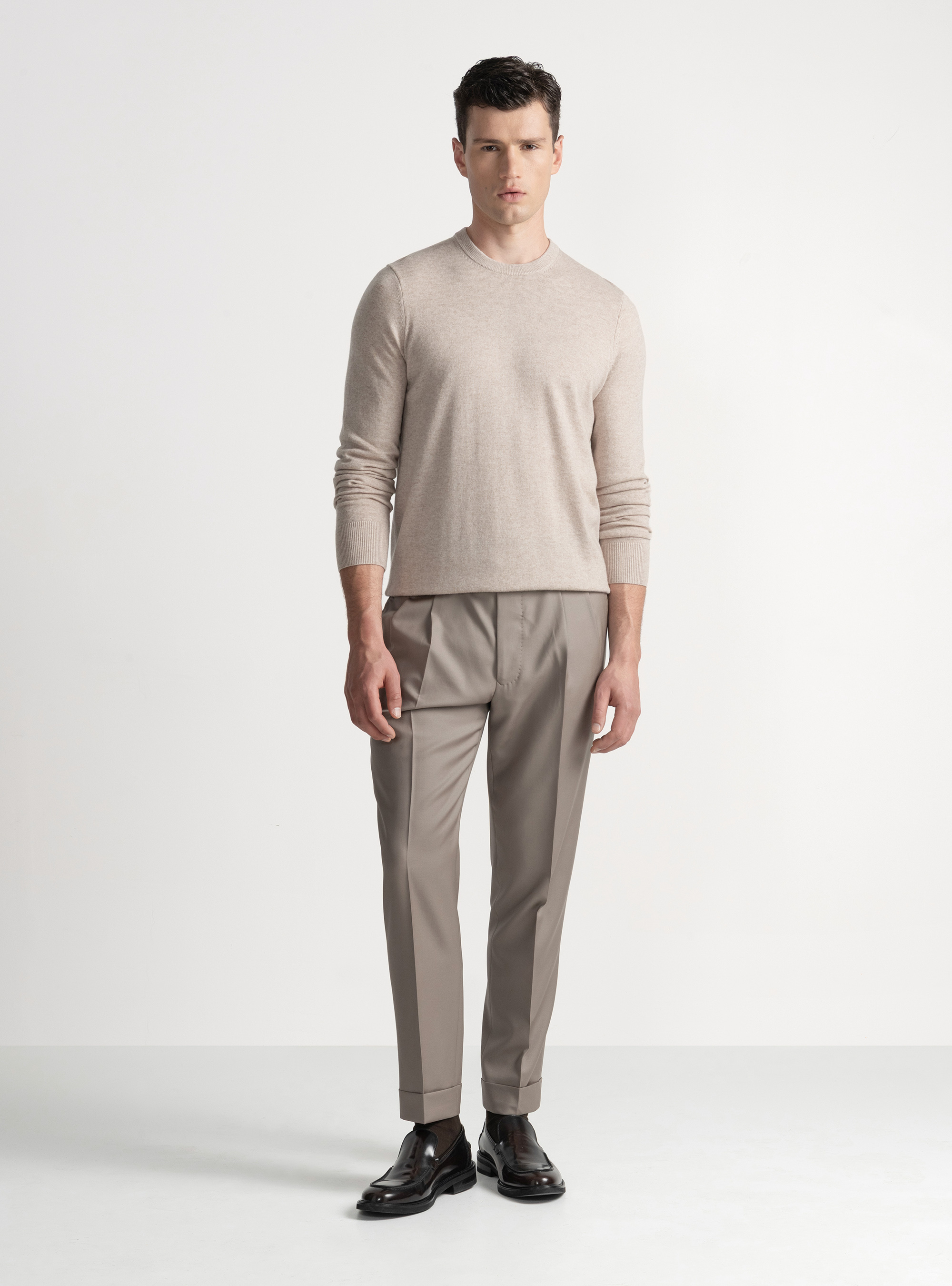 Tricot à col ras du cou en laine mélangée, Ã CRU