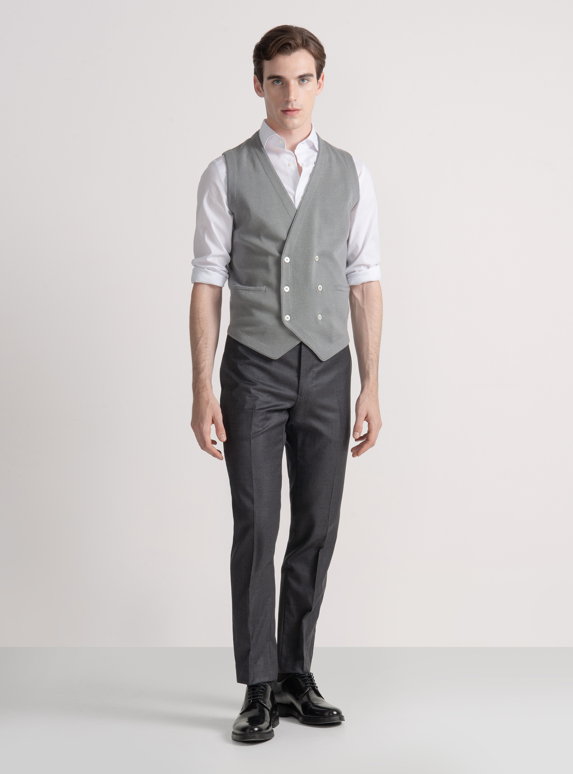 Gilet in maglia doppiopetto in pura lana merino extrafine, GRIGIO CHIARO